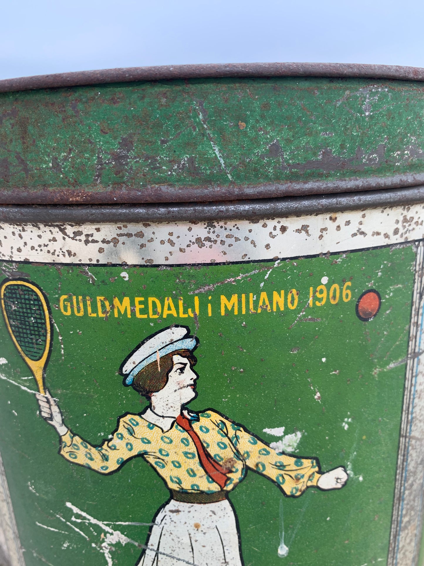 Große schöne Dose aus Göteborg