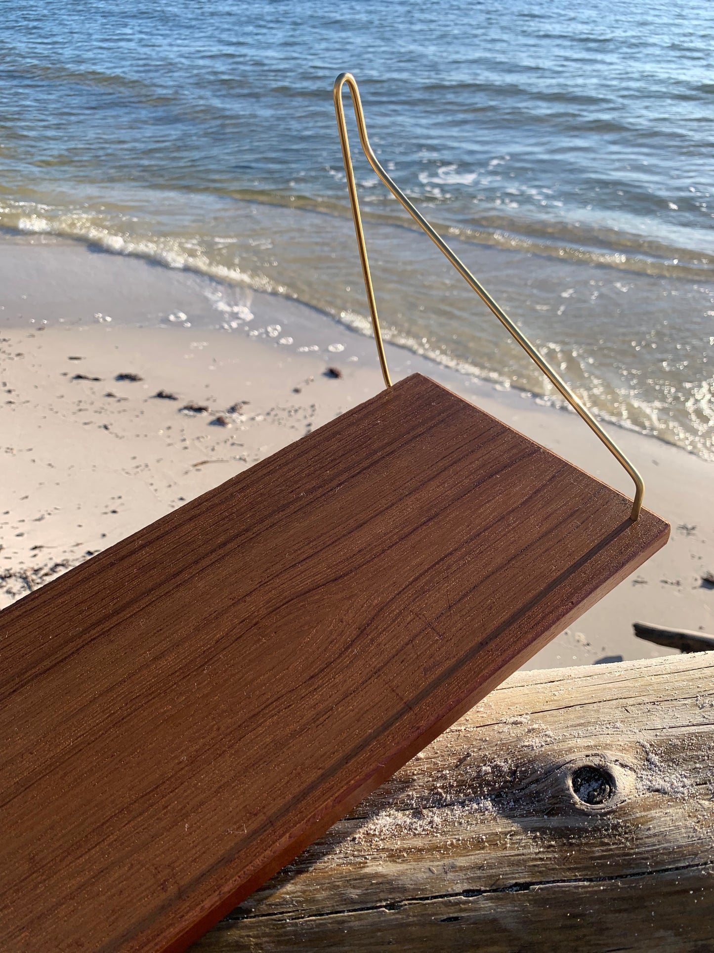 Regal aus Teakholz