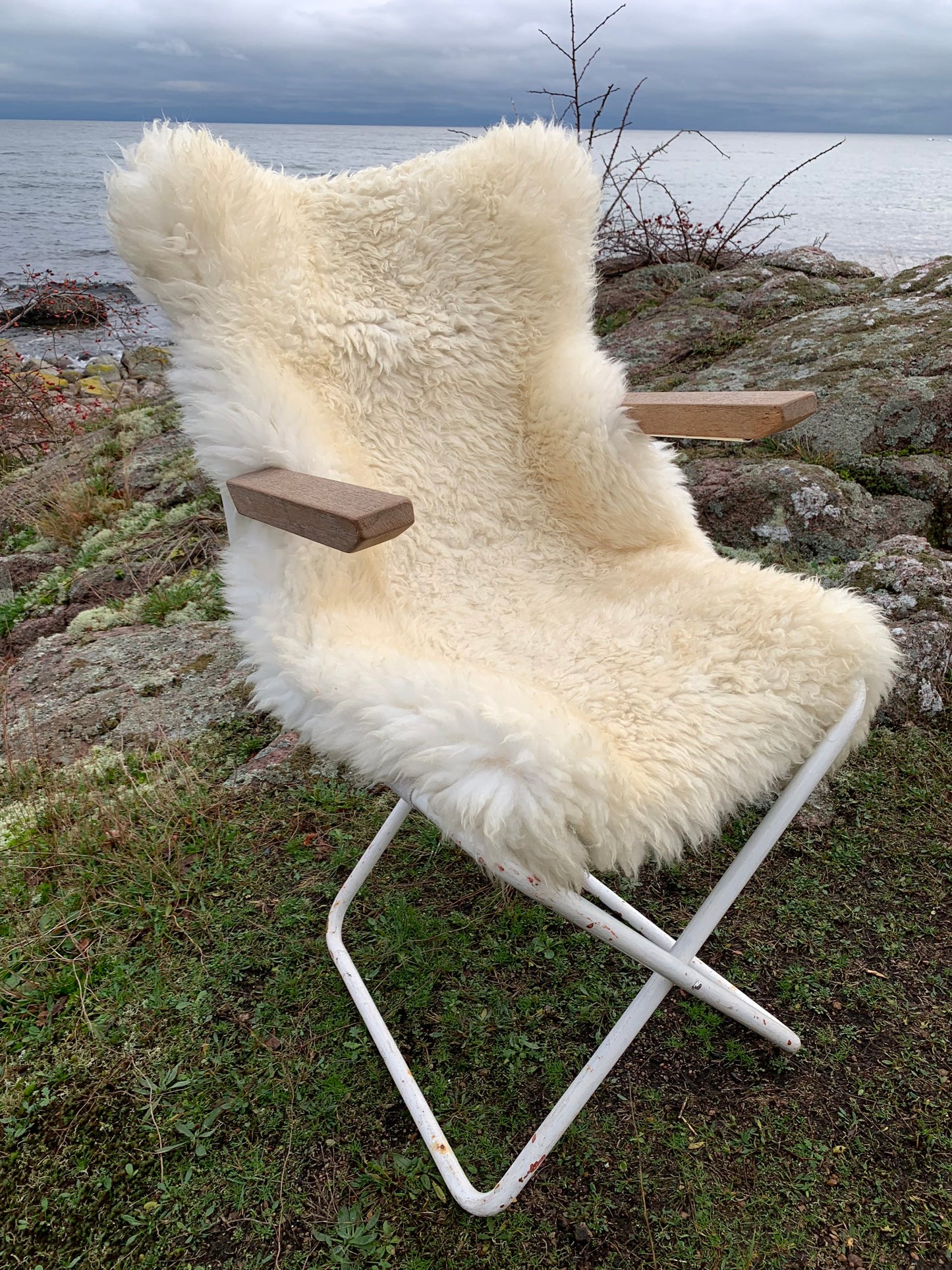 Klappstuhl mit Armlehnen aus Teak - einzeln verkauft (Preis gilt pro Stück)