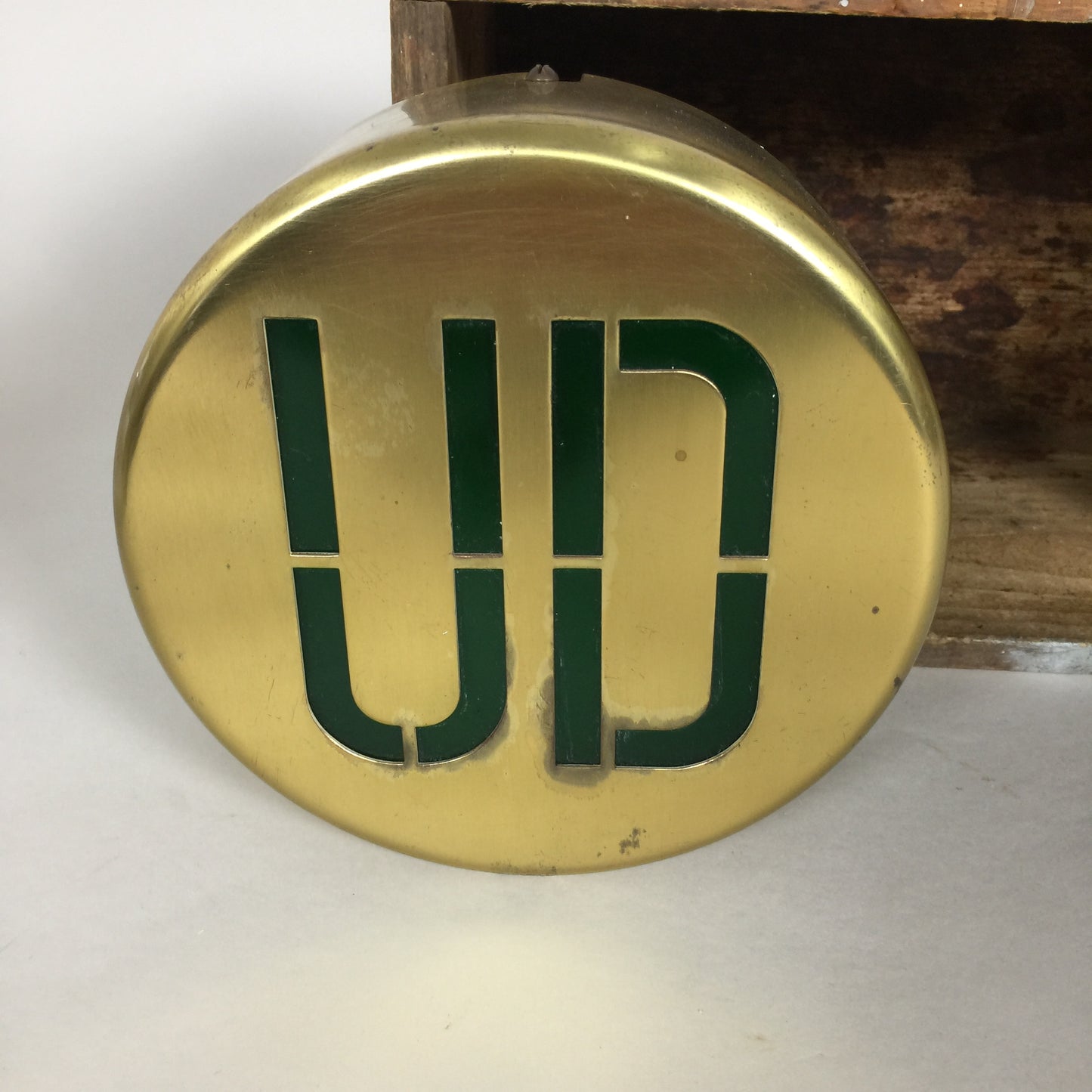 Leuchtschild aus Messing (Lampe)