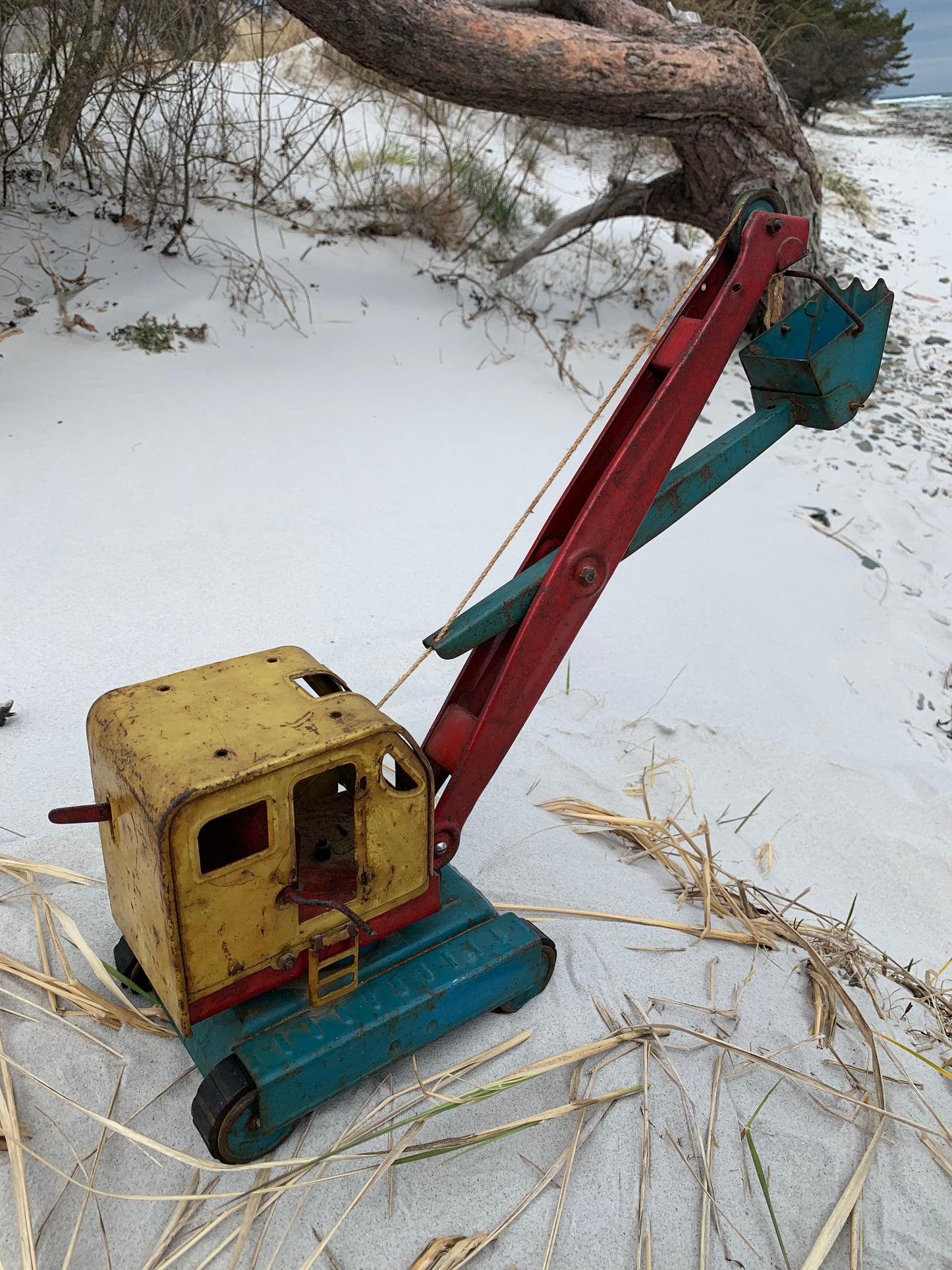 Schöner alter mechanischer Kran