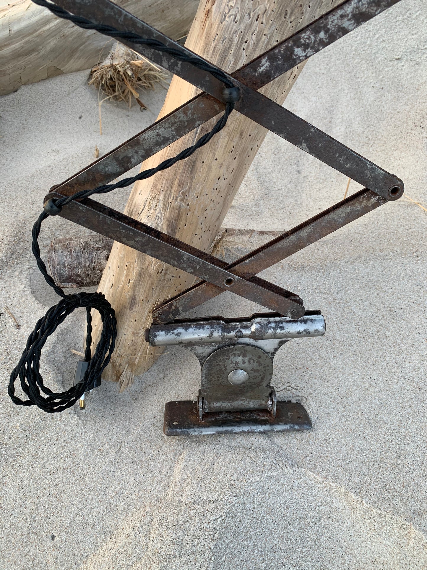 Kaiser Idell 6614 Super Scherenlampe - Raw-Version