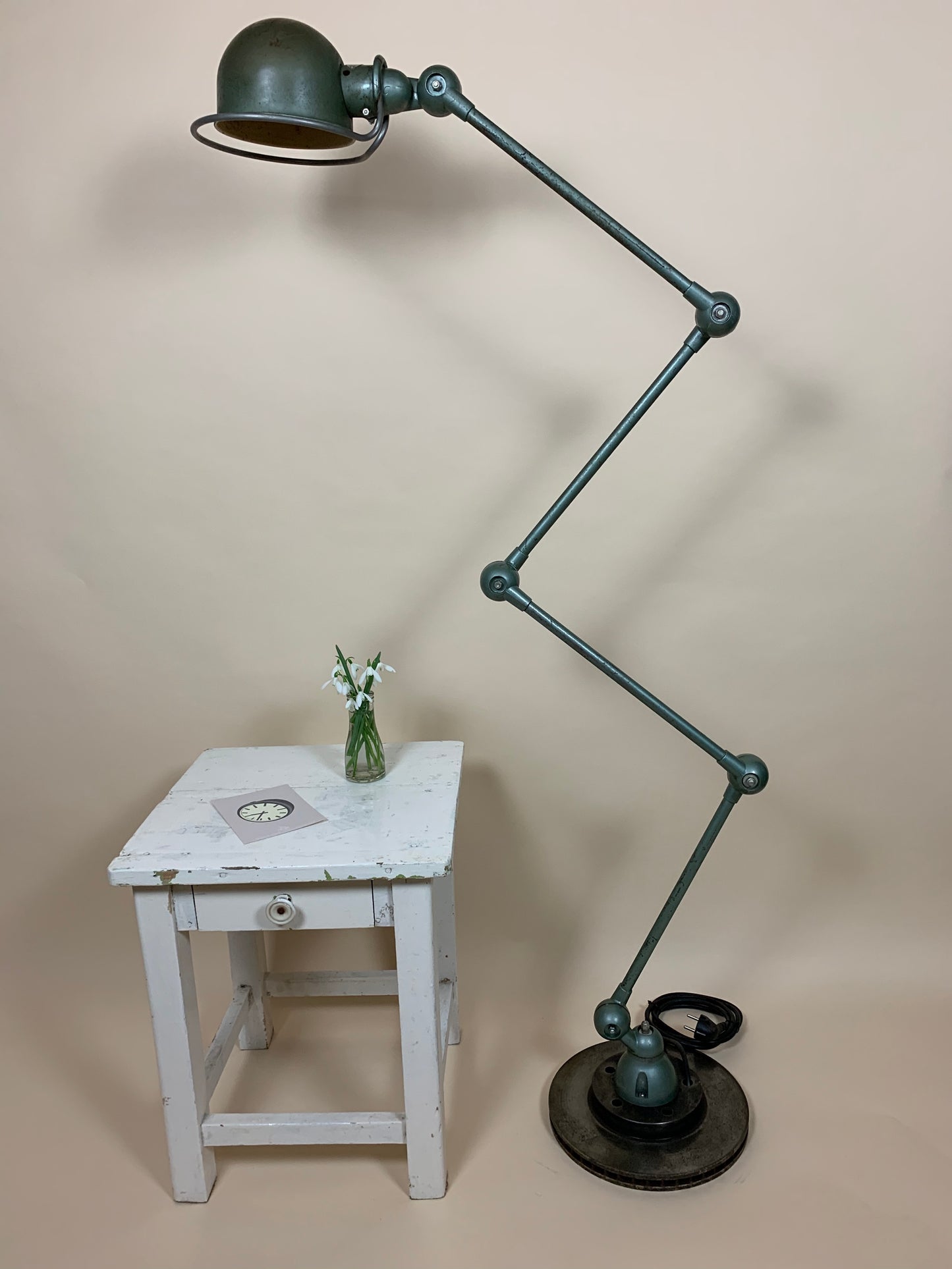 Original grüne Jieldé Stehlampe