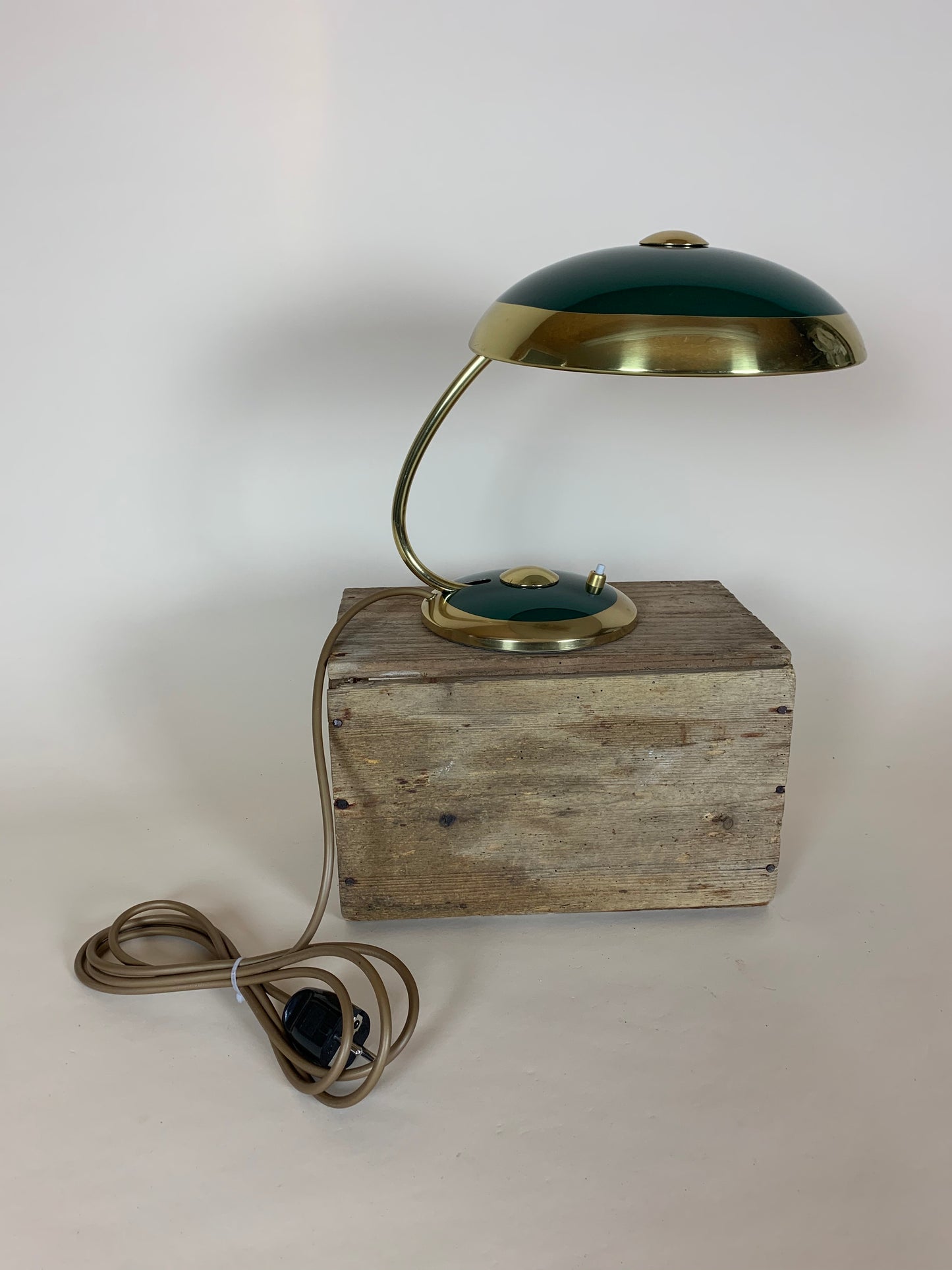Helo Tischlampe - Grün und Messing