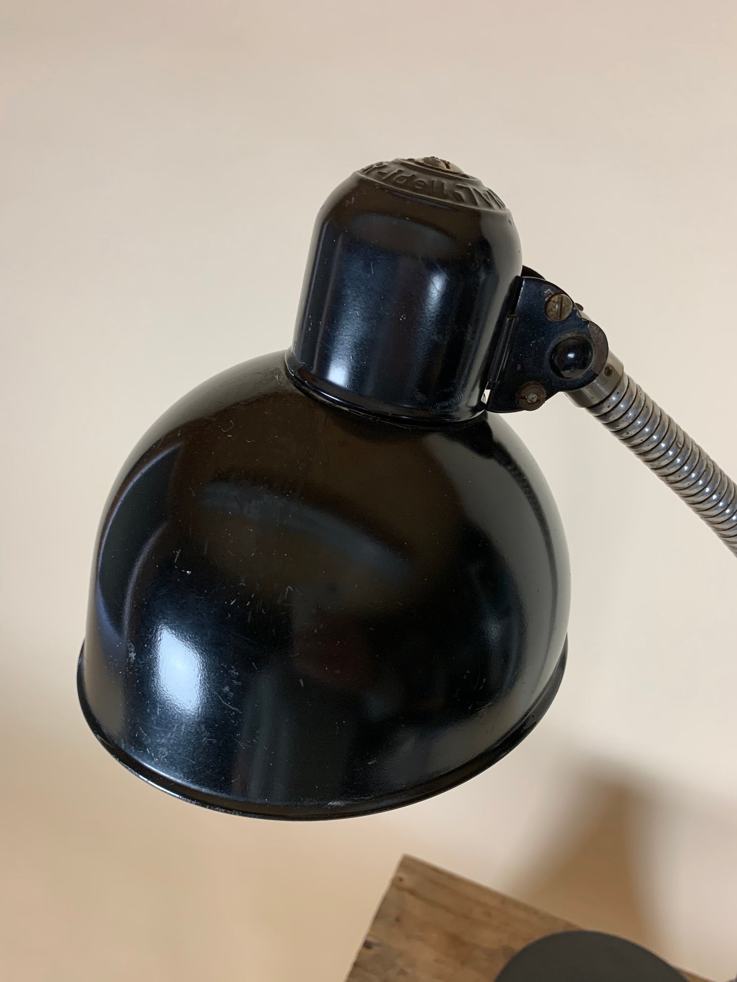 Kaiser Idell 6561 Tischleuchte