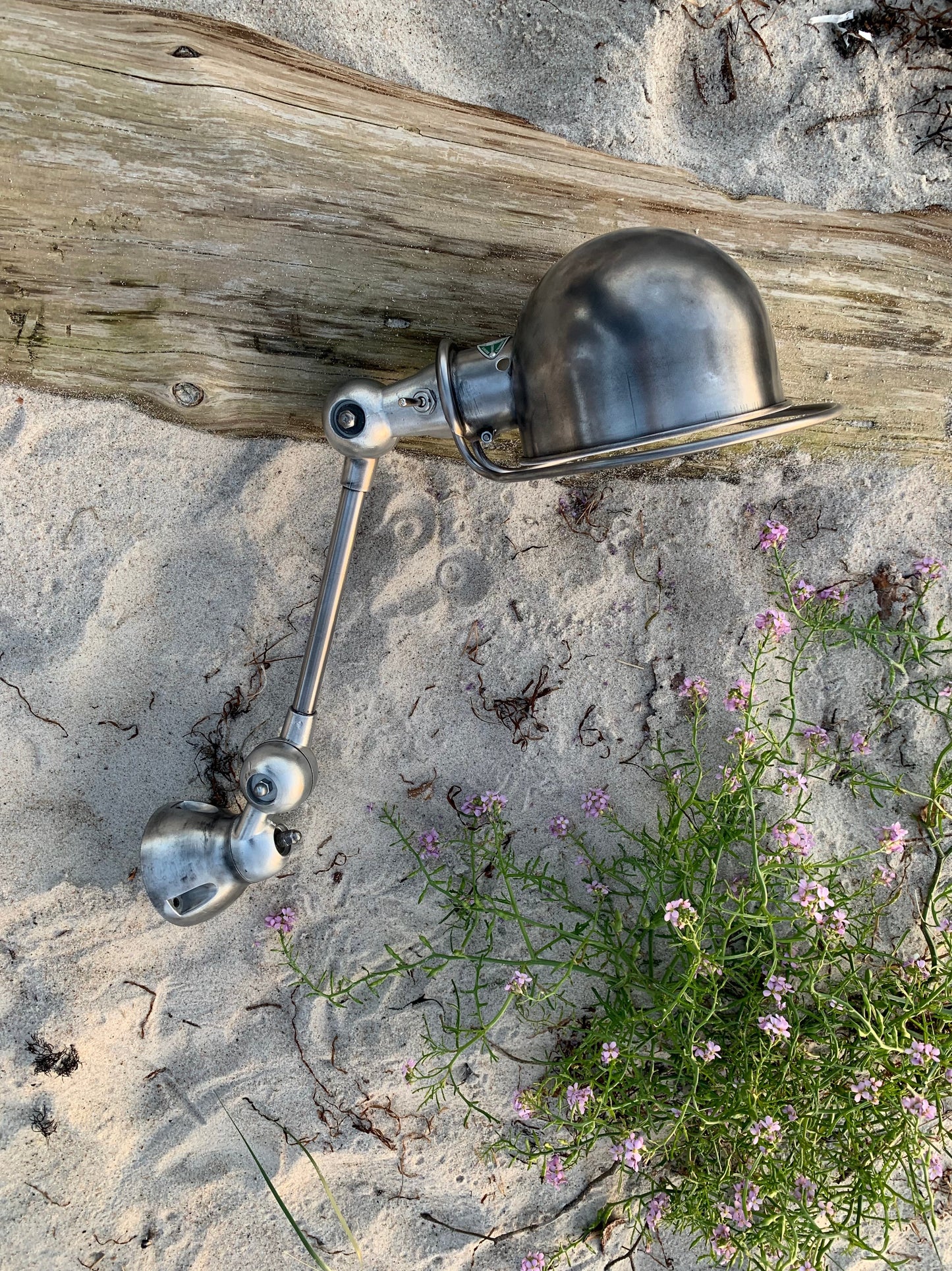Schöne Jieldé-Lampe mit einem Arm