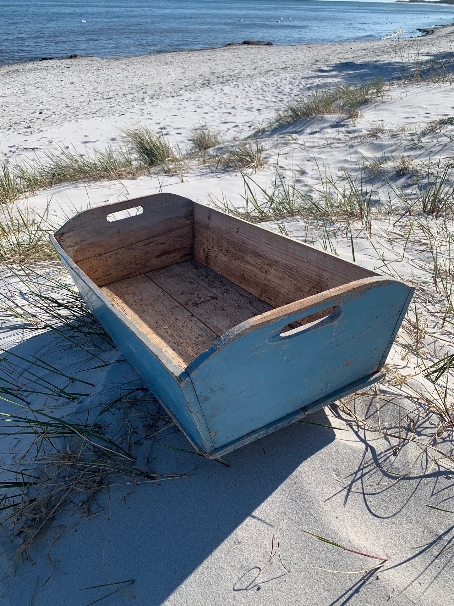 Blaue Holzkiste mit schöner Patina