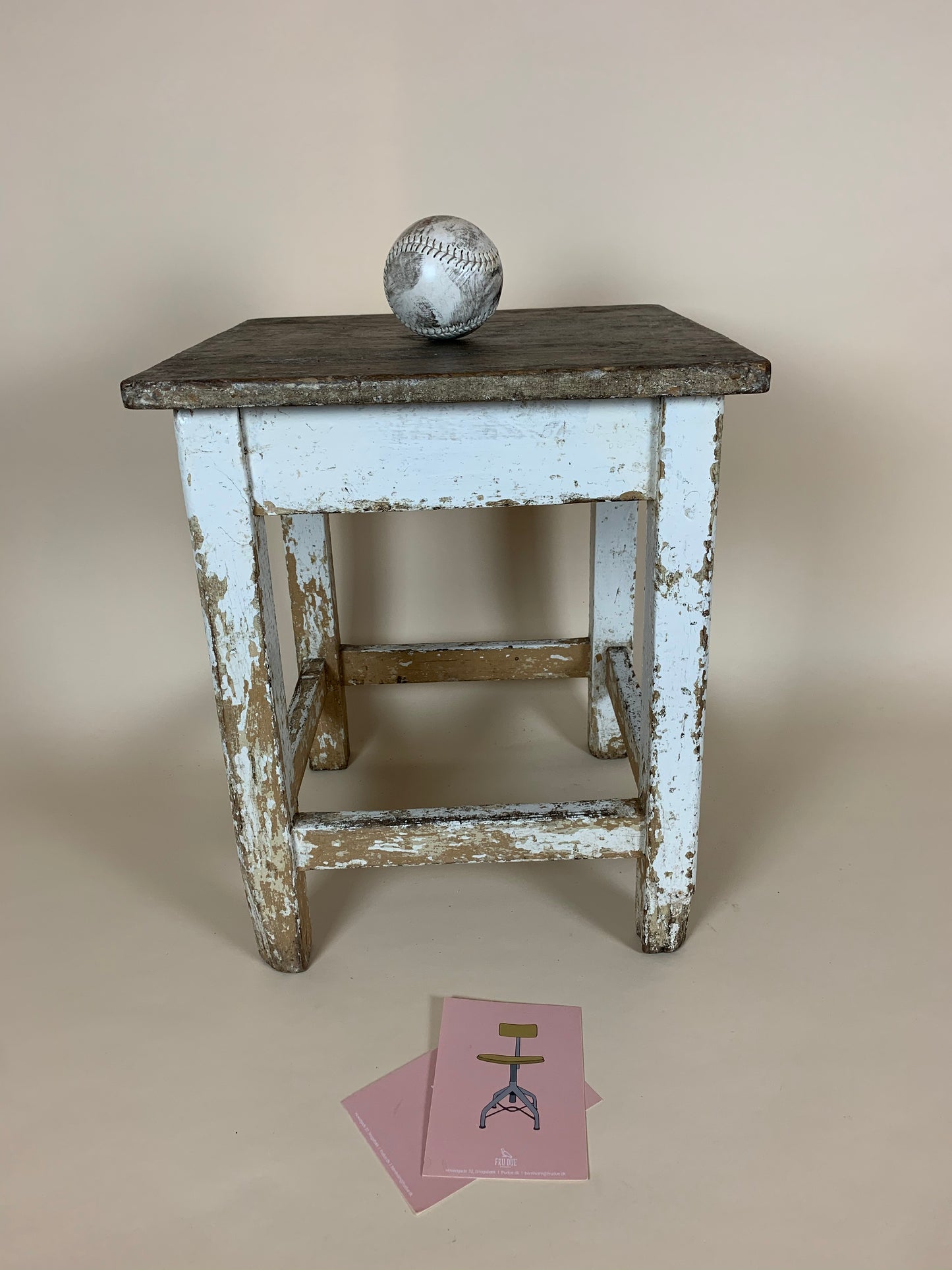 Der Hocker