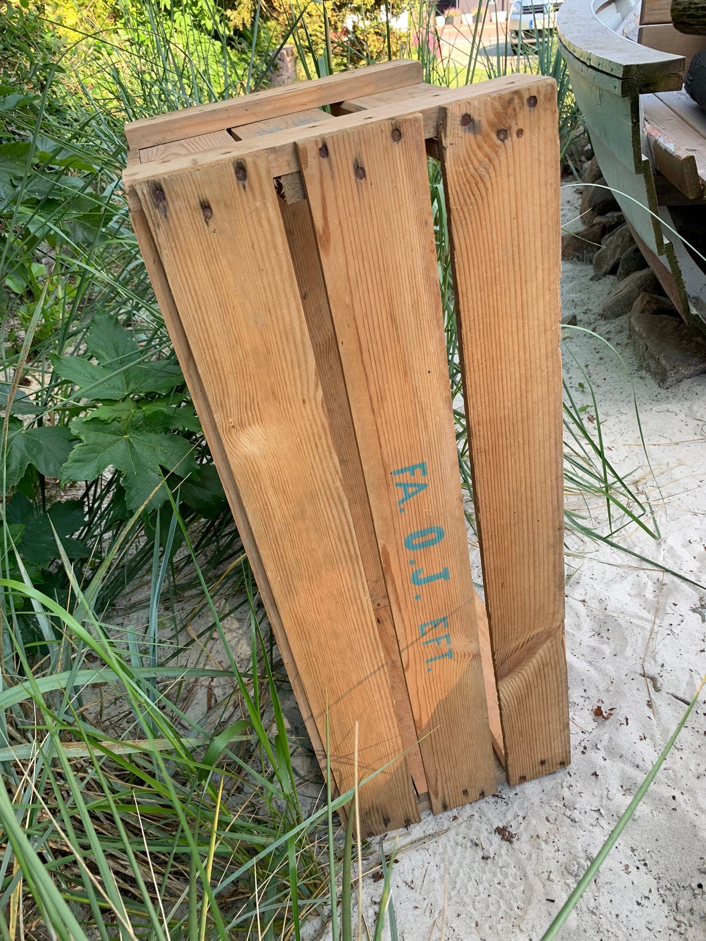Obstkiste aus Holz mit schönem Schriftzug
