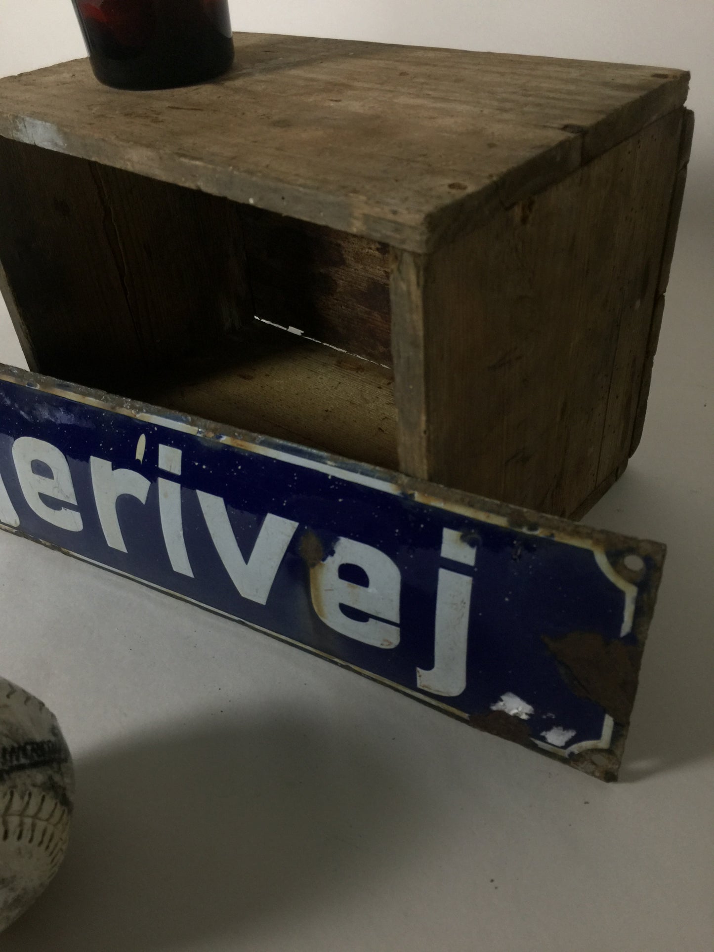 Straßenschild aus Emaille mit schöner Patina