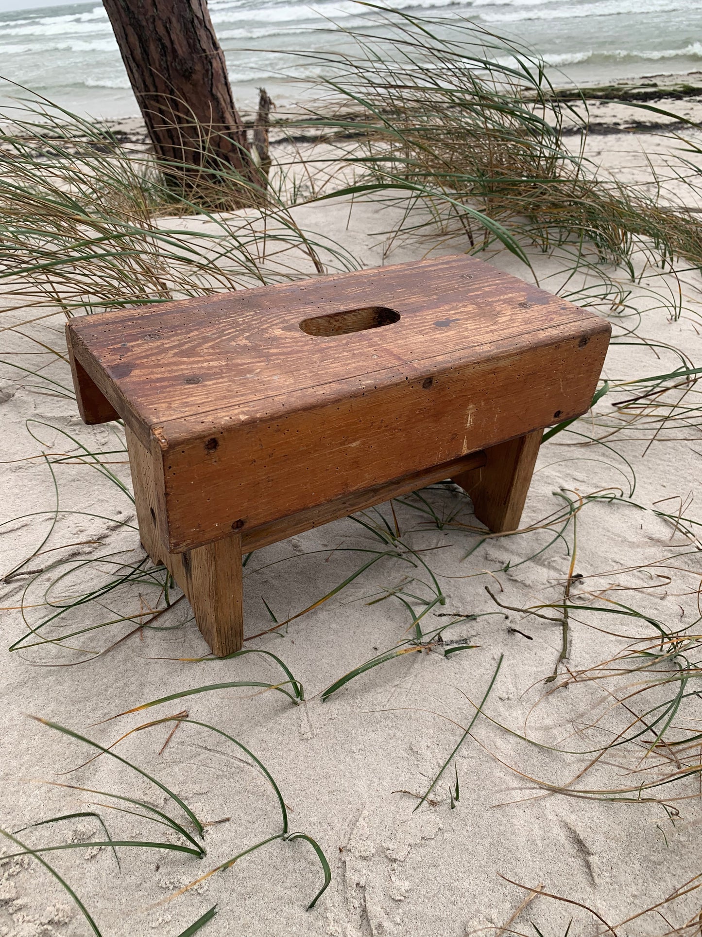 Hocker aus Holz