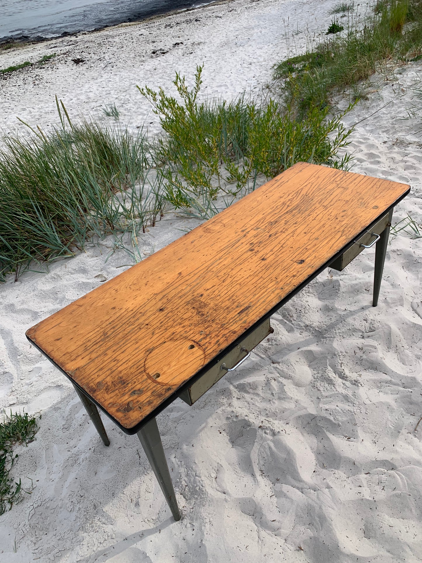 Industrieller Tisch