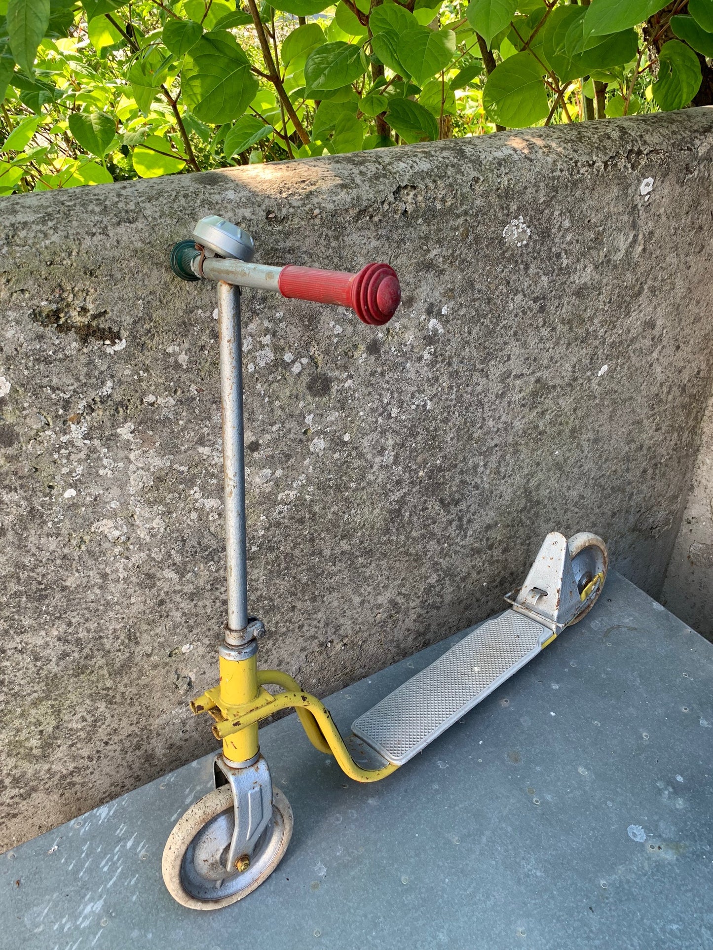 Scooter mit viel rohem Charme