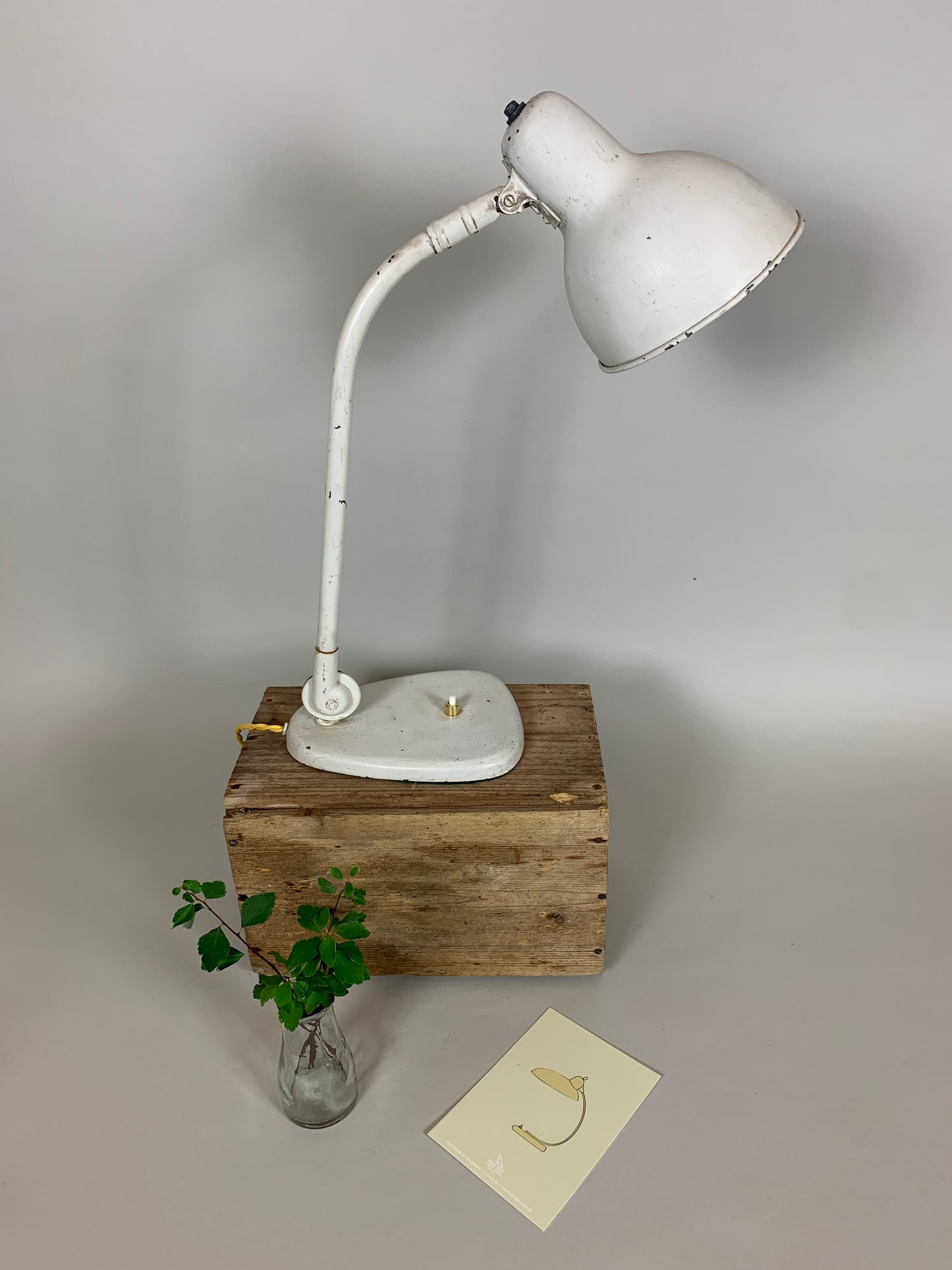 Schöne Vintage Lampe, die Vilhelm Lauritzen zugeschrieben wird