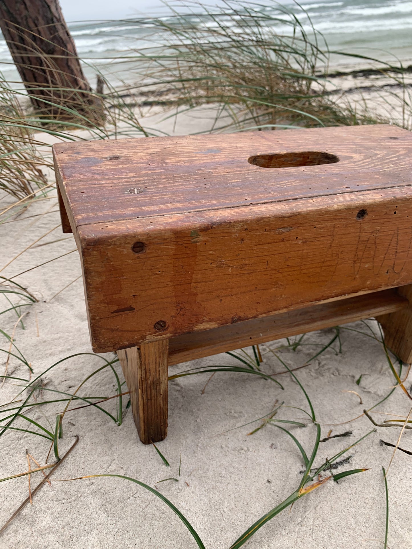 Hocker aus Holz