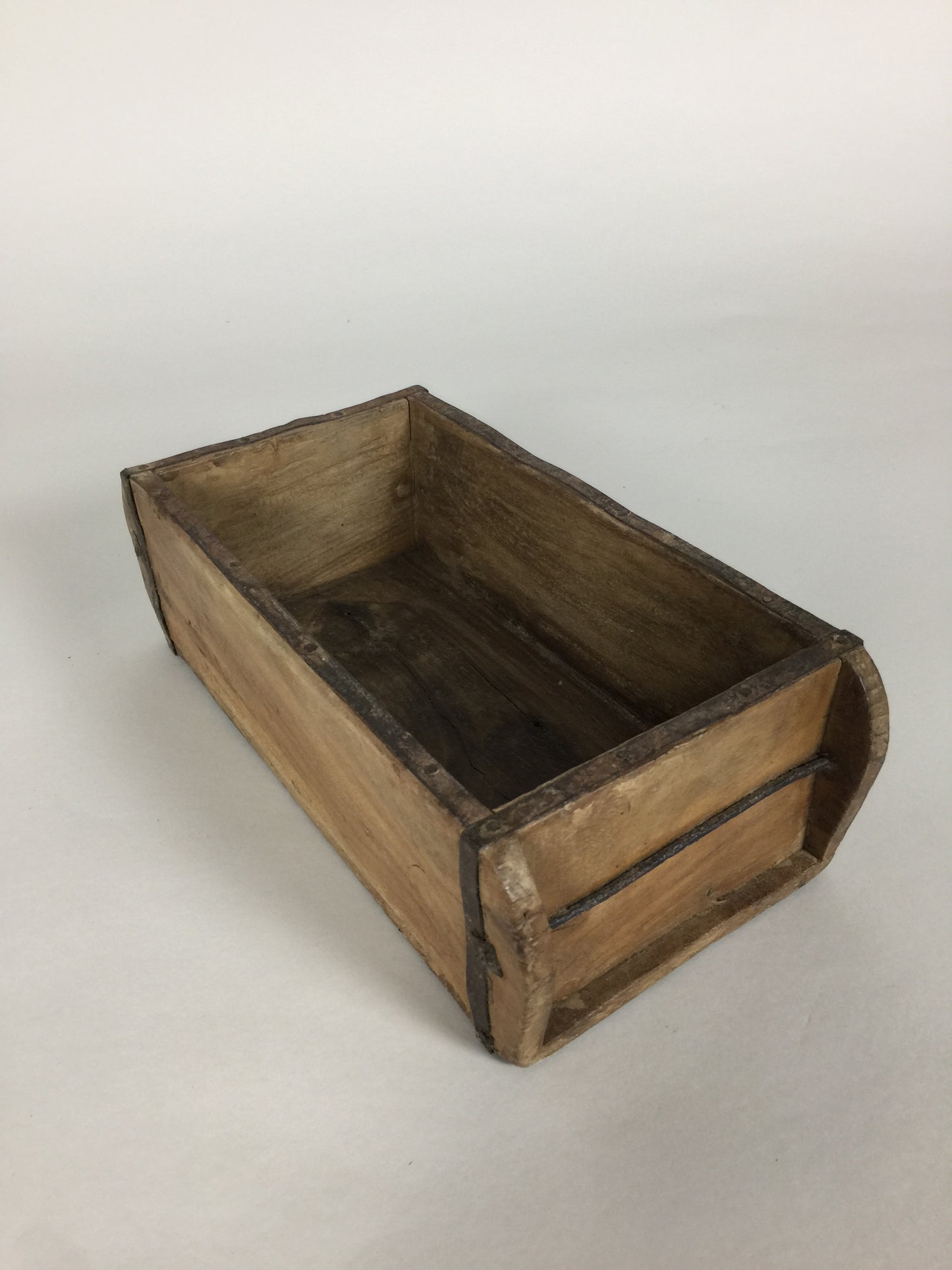 Rohe Ziegelform aus Holz