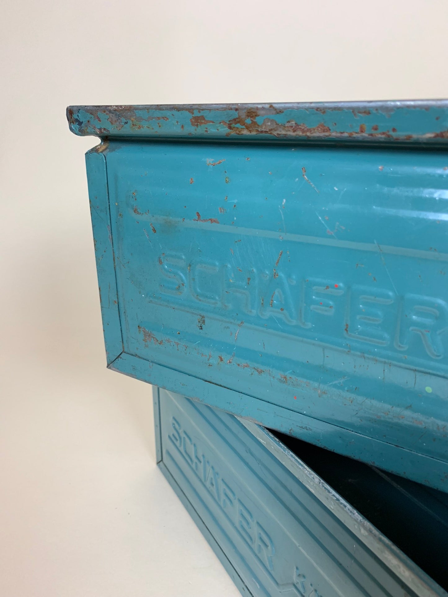 Grüne Metallbox (einzeln erhältlich - der Preis gilt pro Stück)