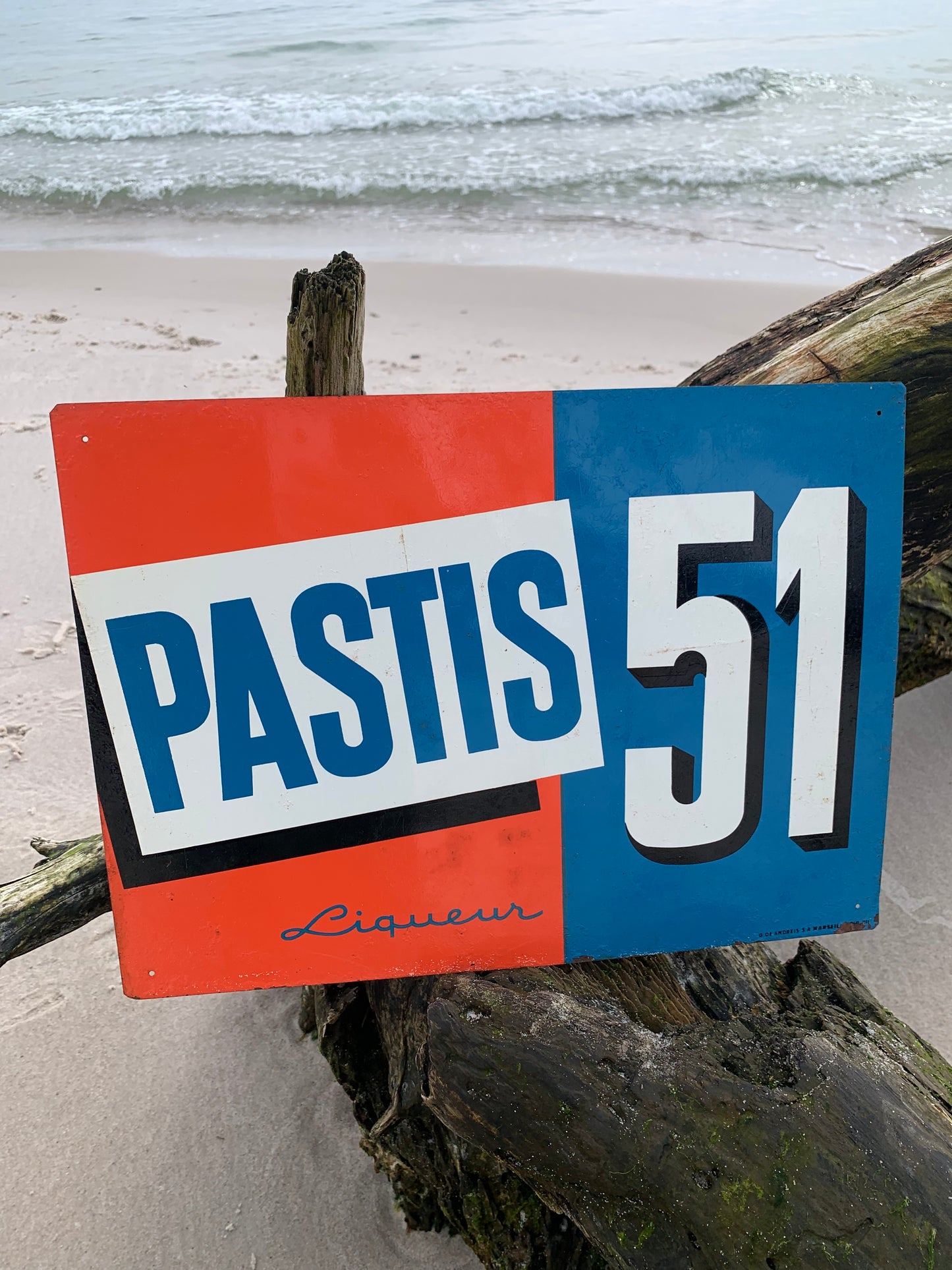 Pastis-Schild aus den 1960er Jahren