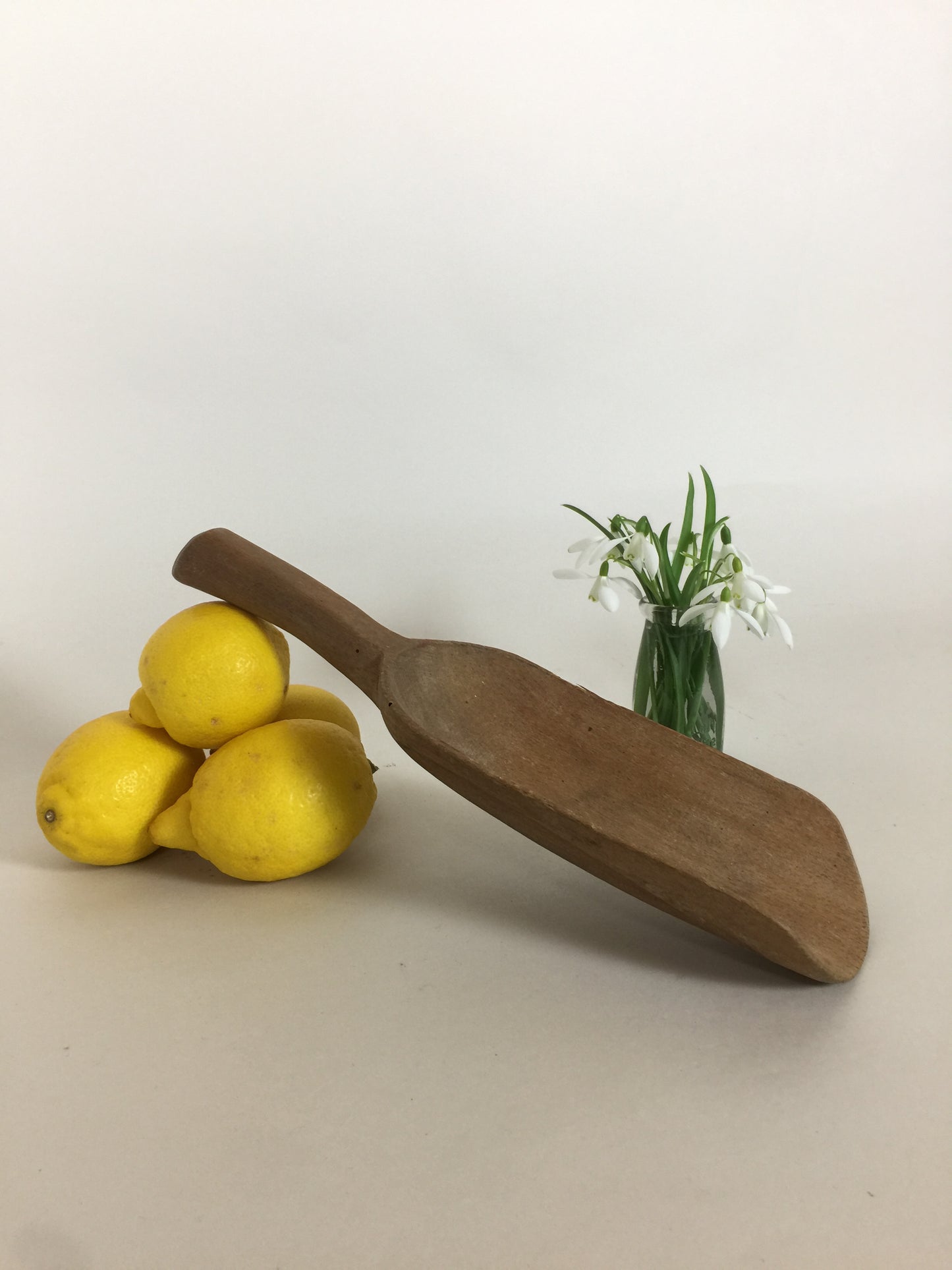 Schöner alter Holzlöffel