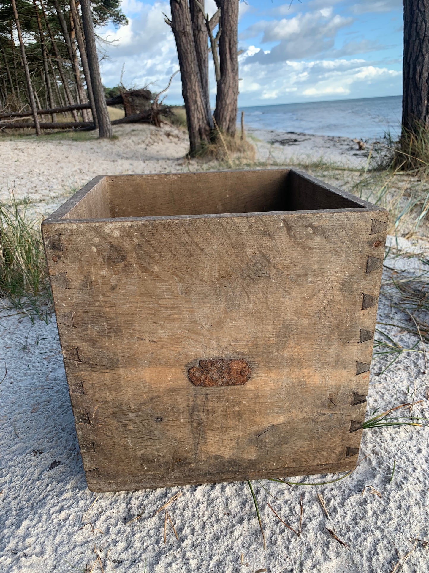 Holzkiste mit Tragegriff