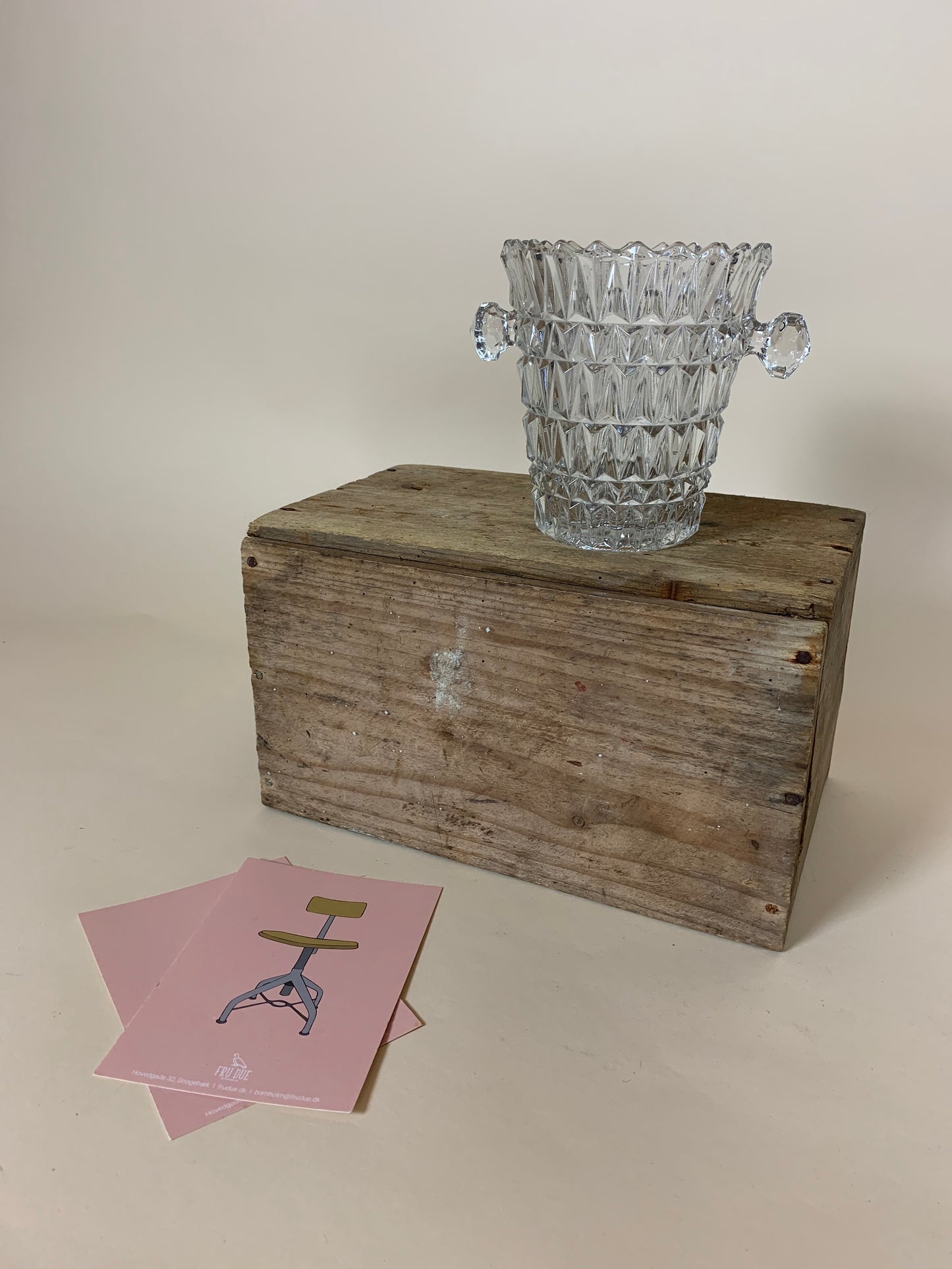 Eiskübel aus Glas mit Muster und Ohren