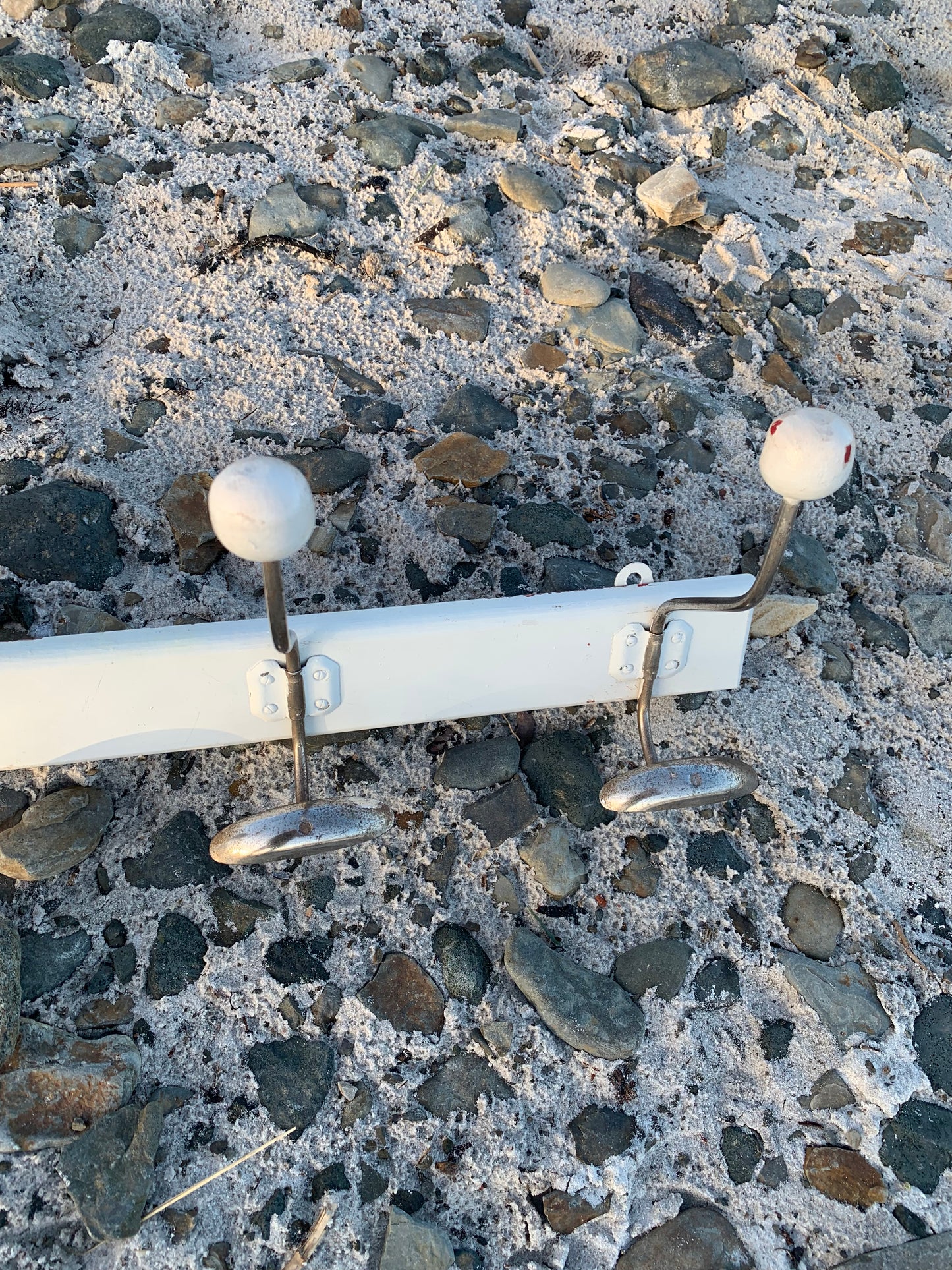 Französische Garderobe aus Holz