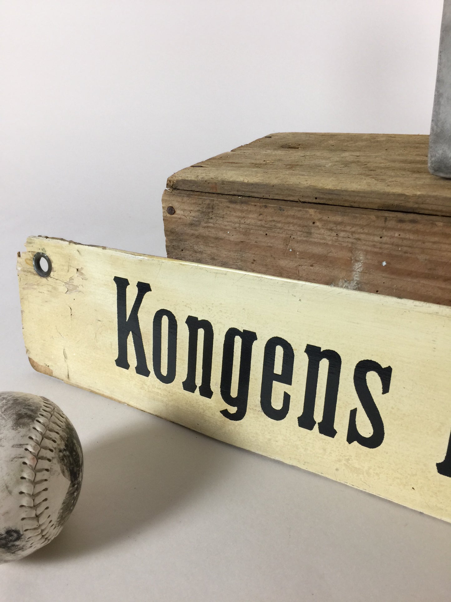 Von der Straßenbahn getrennt