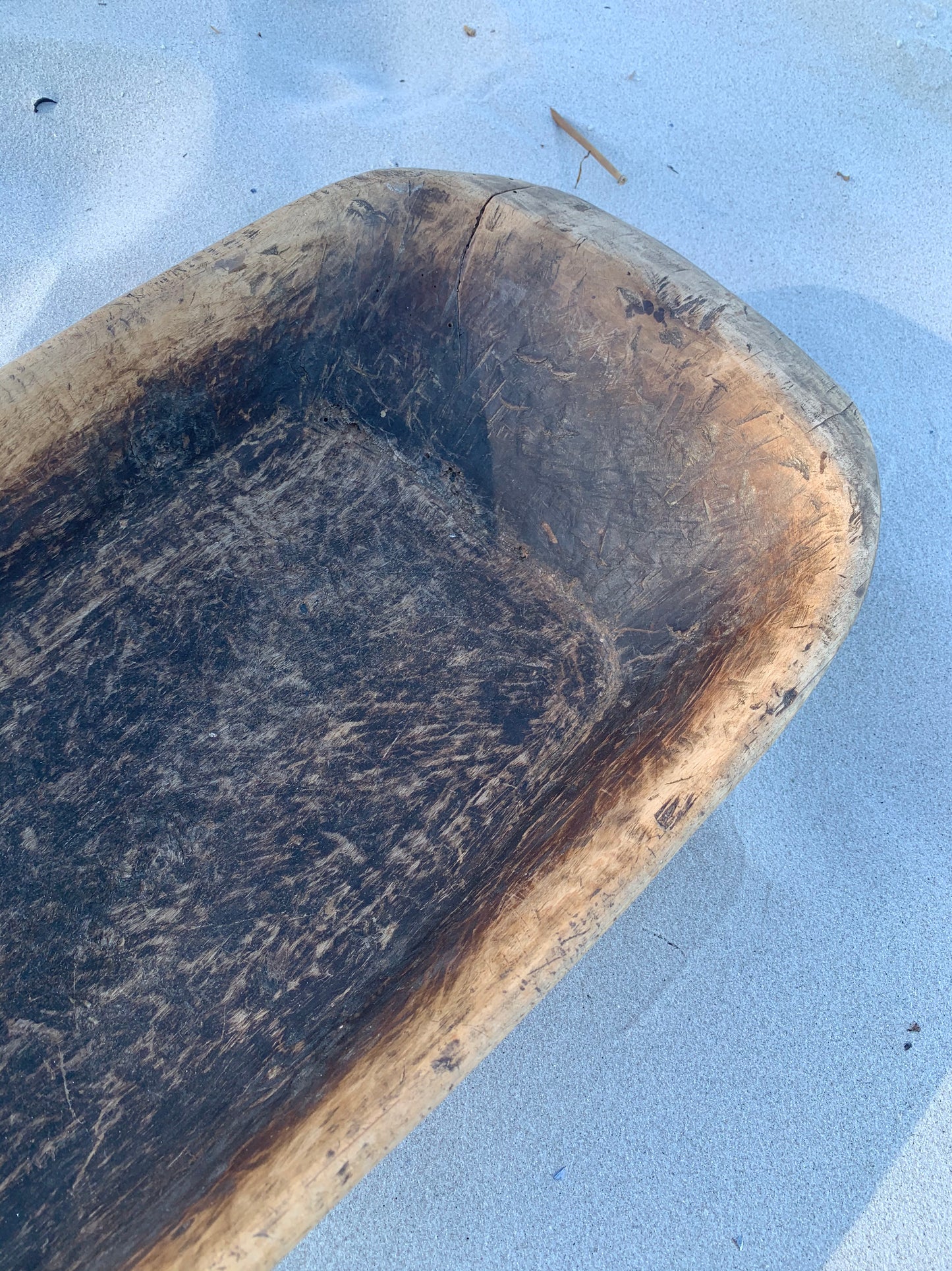 Schöne alte Holzschale