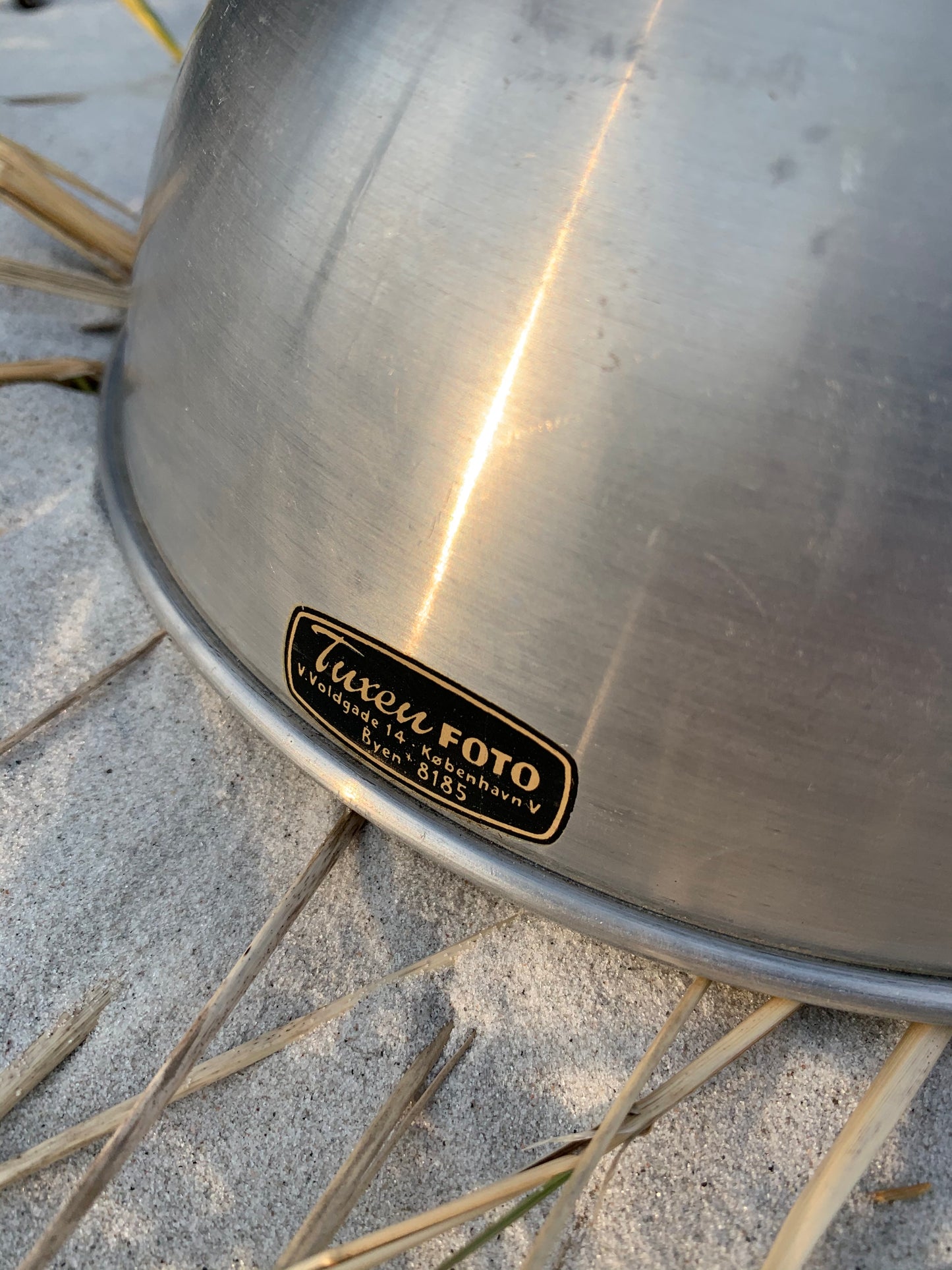Industrielle Lampe mit lustigen Details