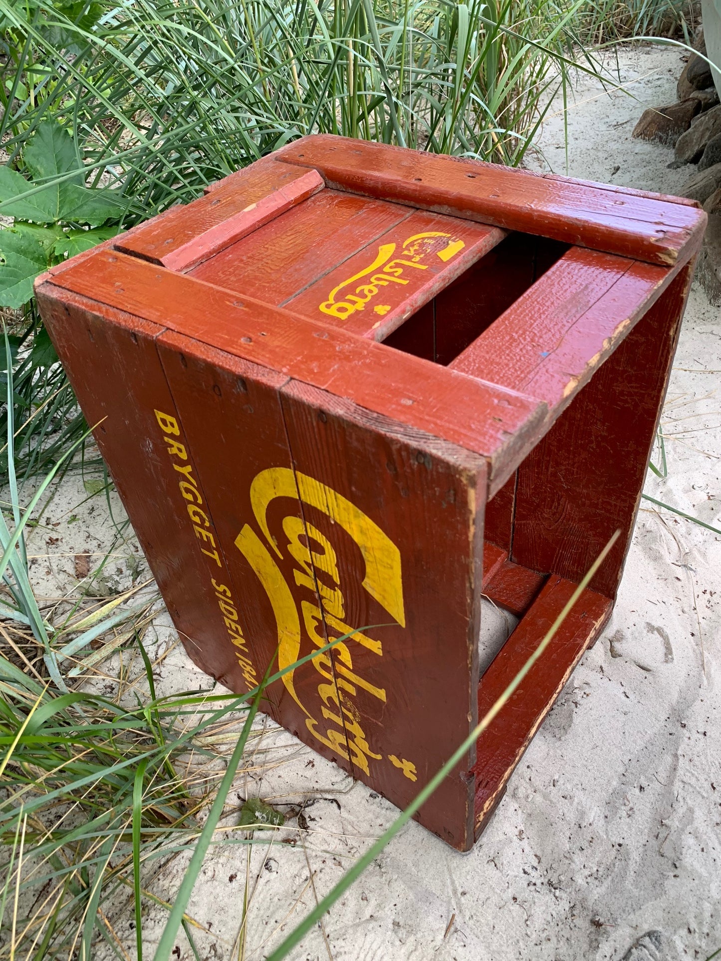 Alter Bierkasten von Carlsberg