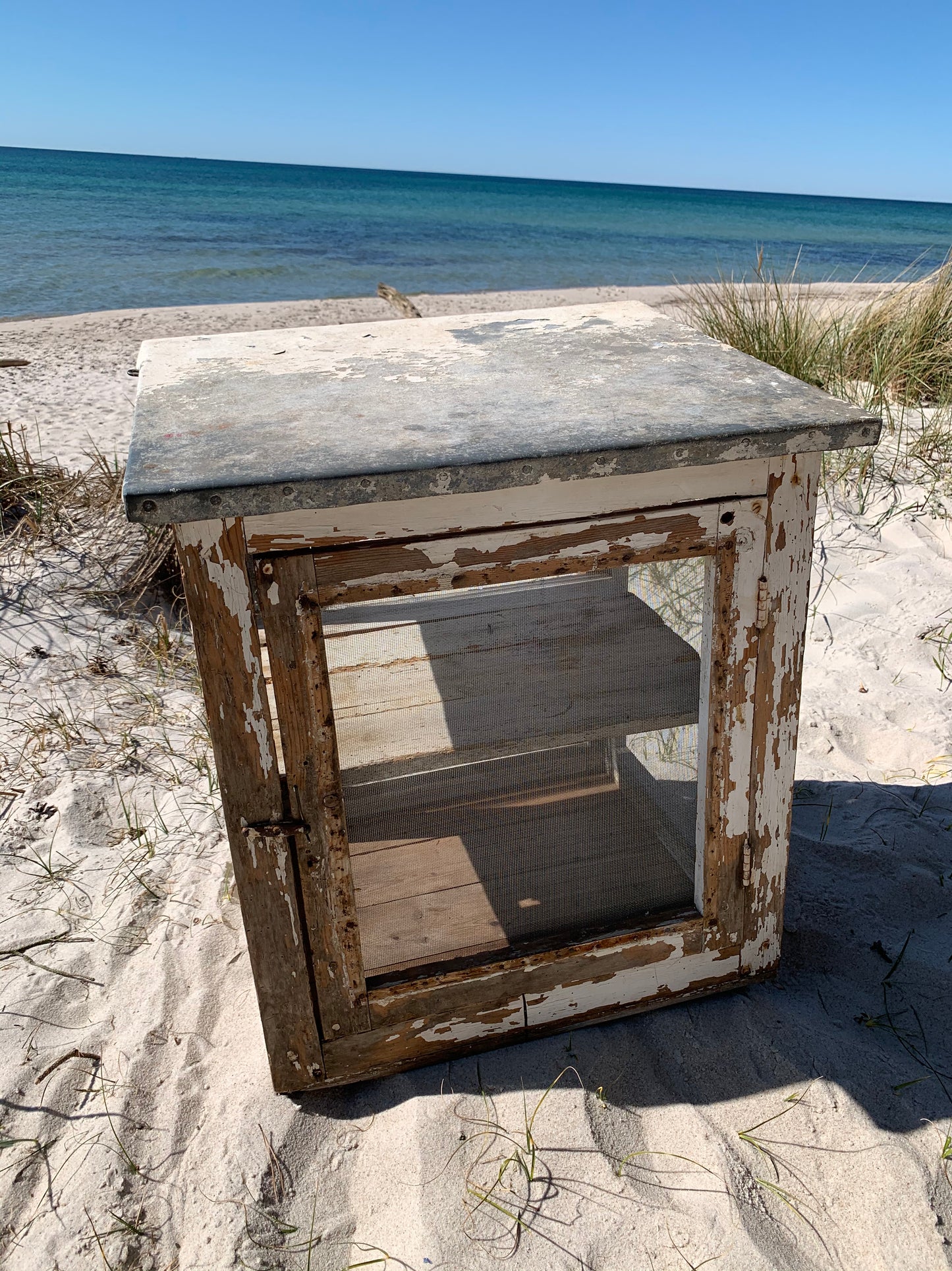 Fliegenschrank