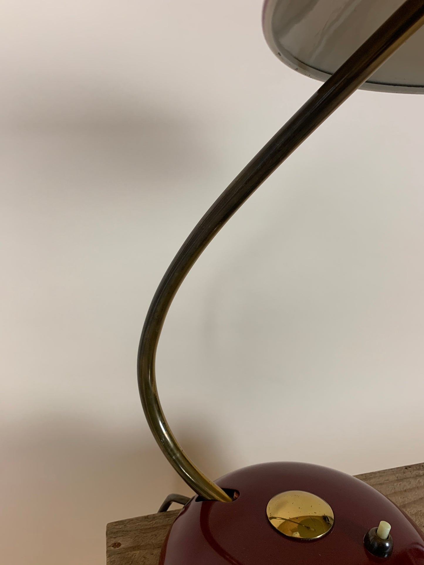 Helo Vintage Lampe in Dunkelrot