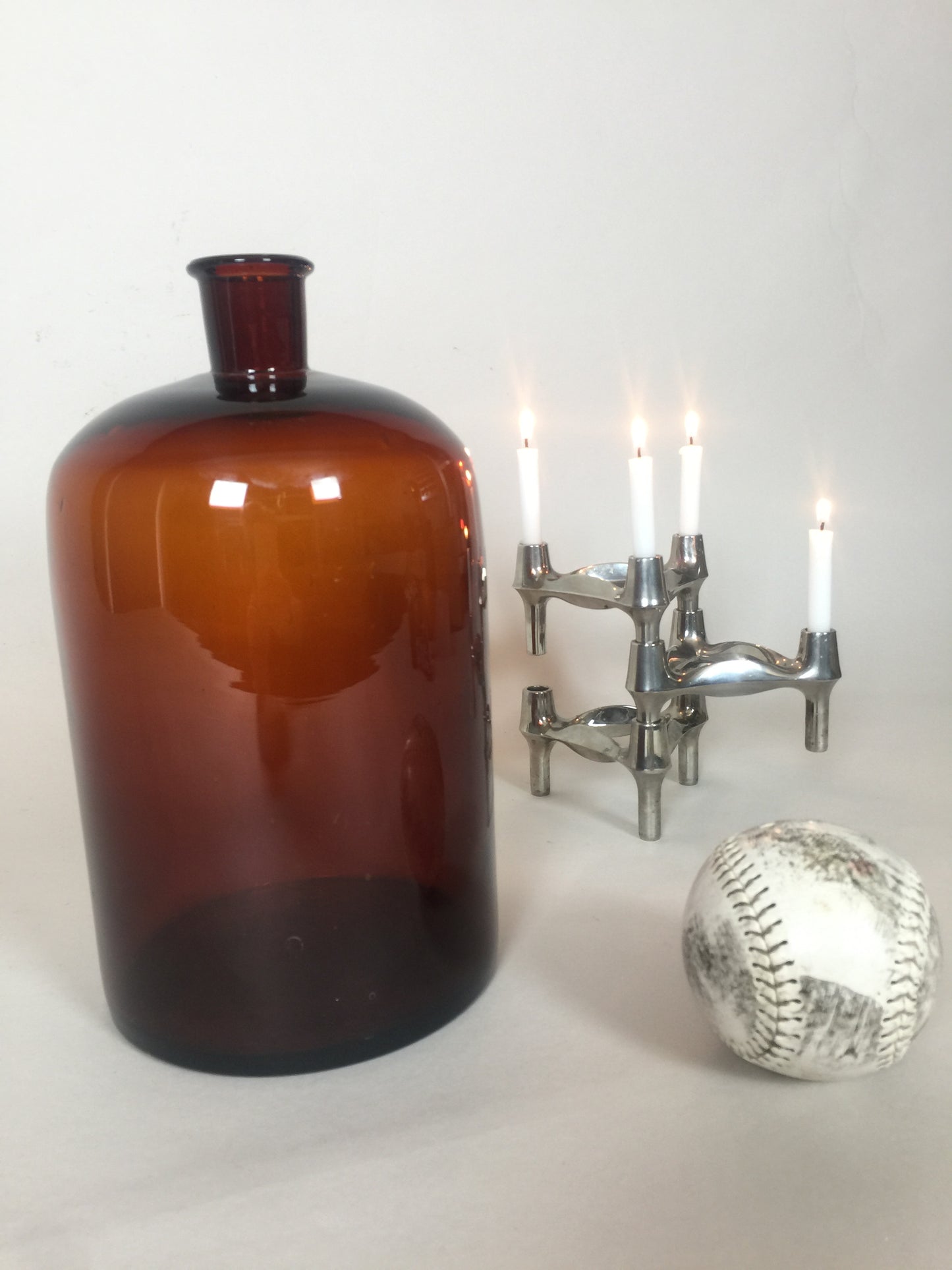 Schöne, alte und große Apothekerflasche