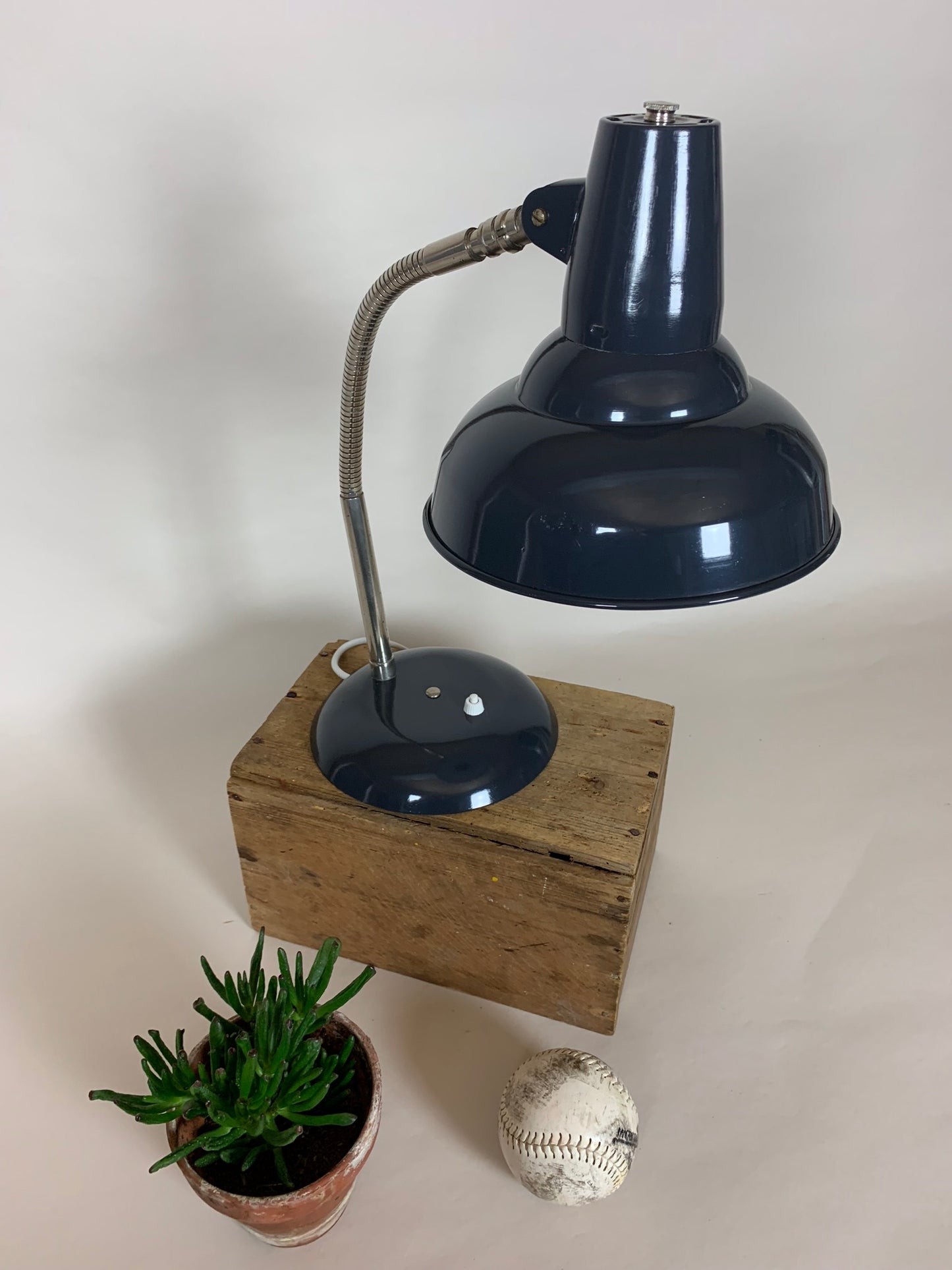 Schöne graue Lampe