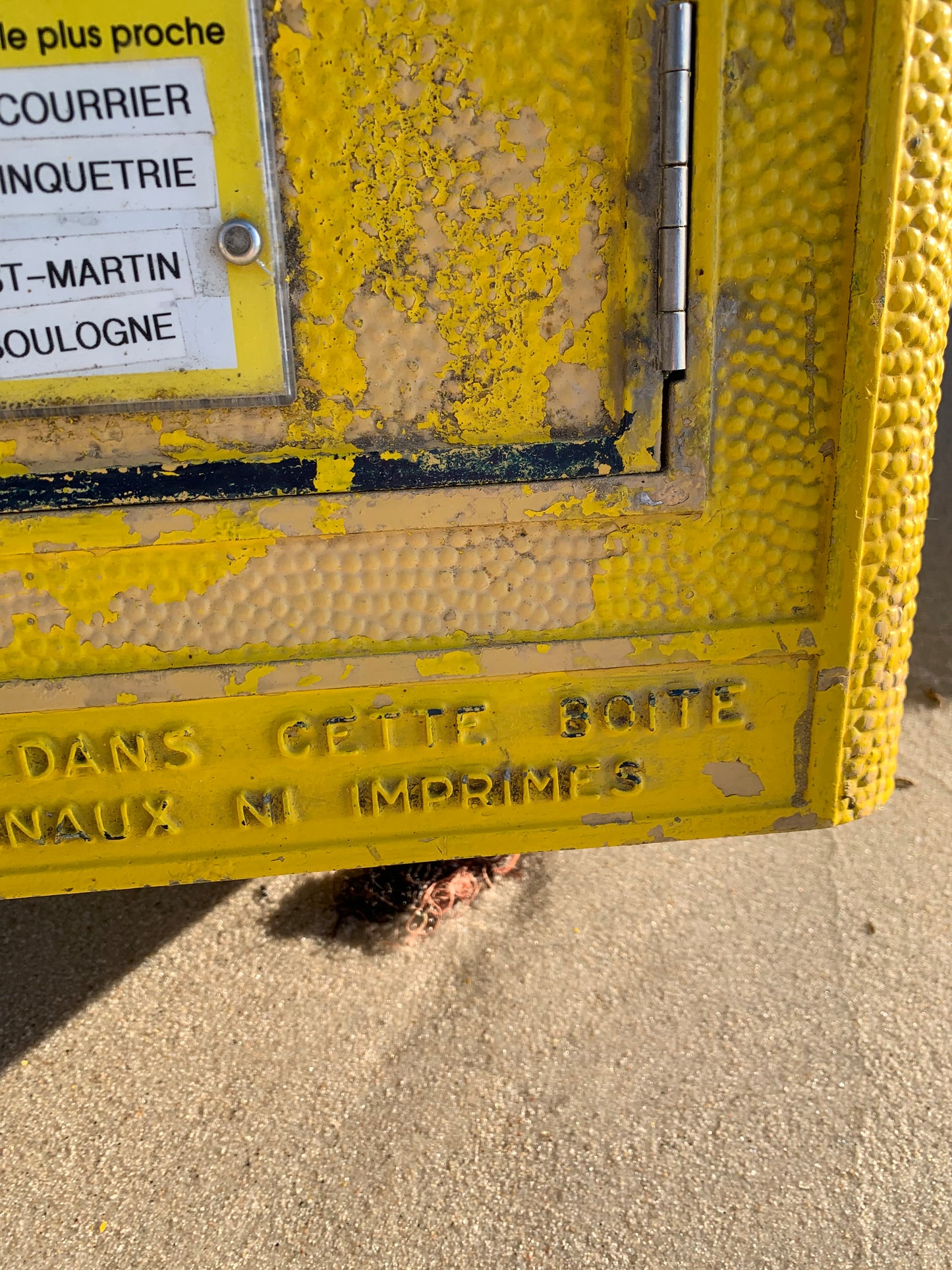 Französischer Briefkasten