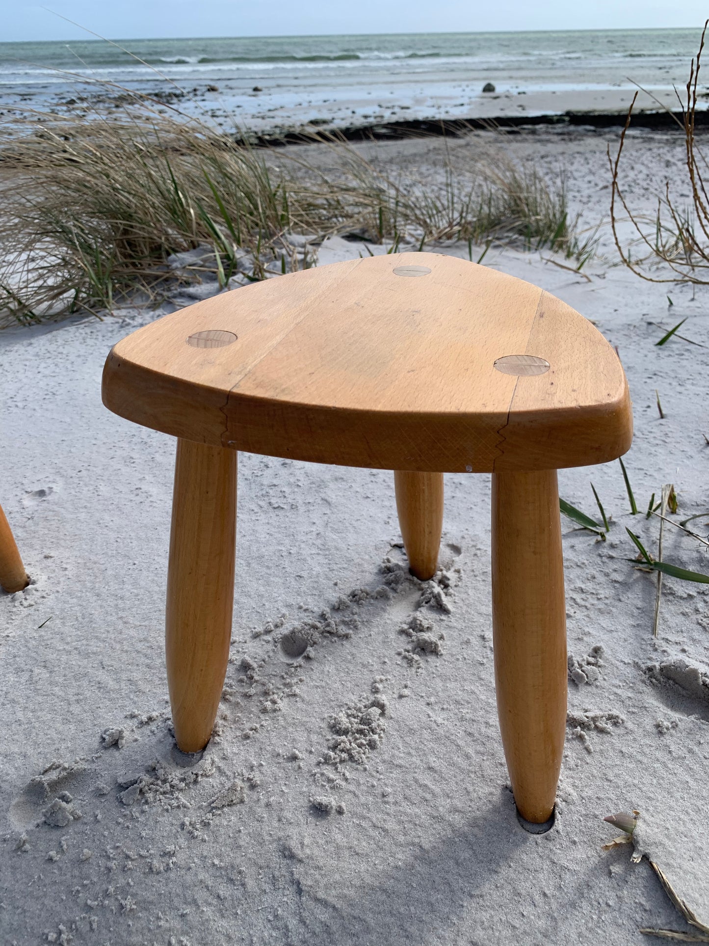 Kleiner Hocker aus Holz