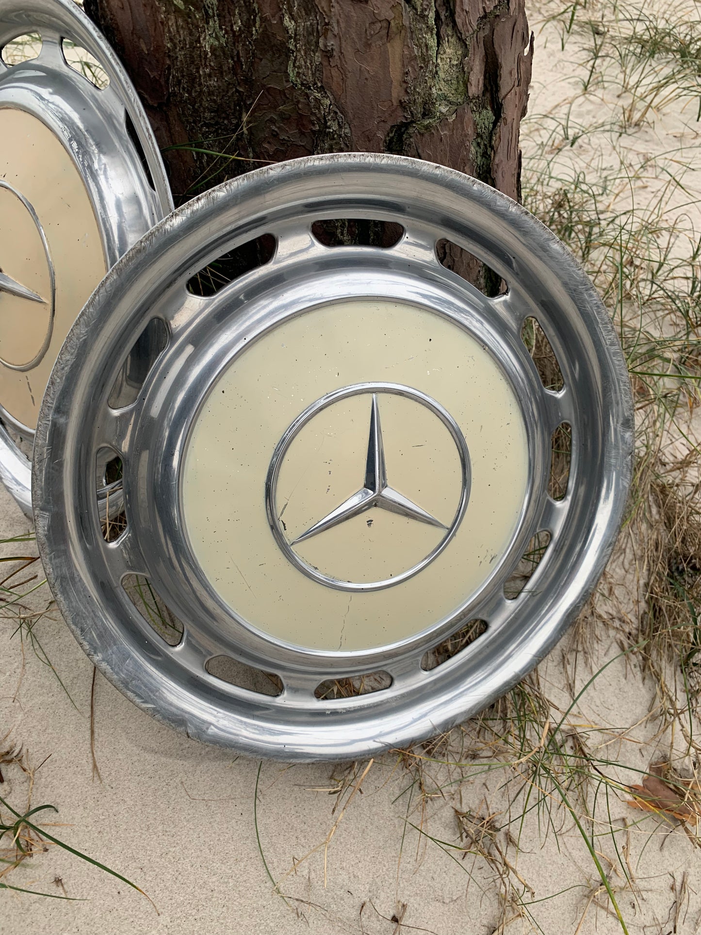 Mercedes Radkappe - Cremeweiß