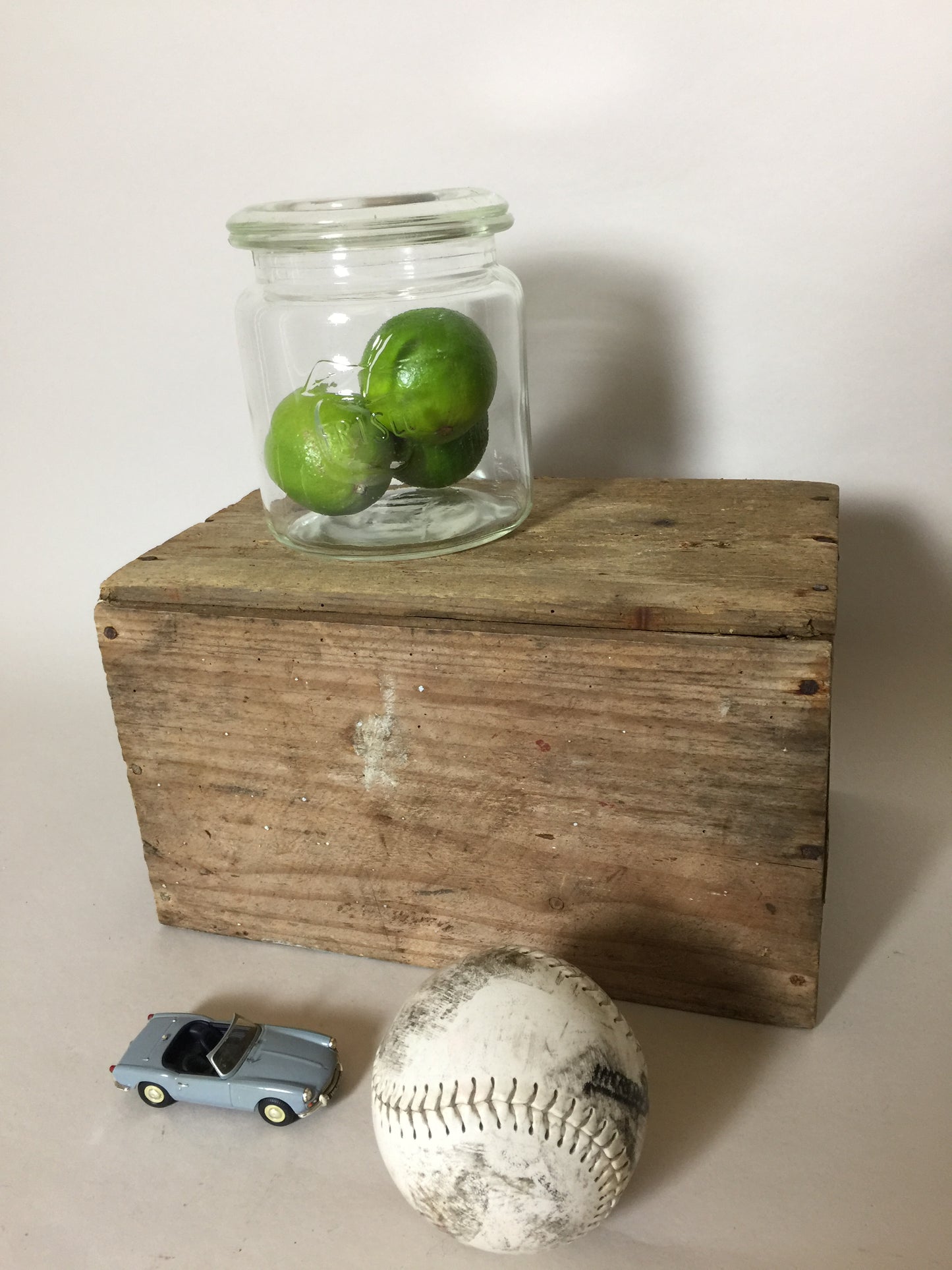 Dekoratives und sehr nützliches Marmeladenglas mit Deckel
