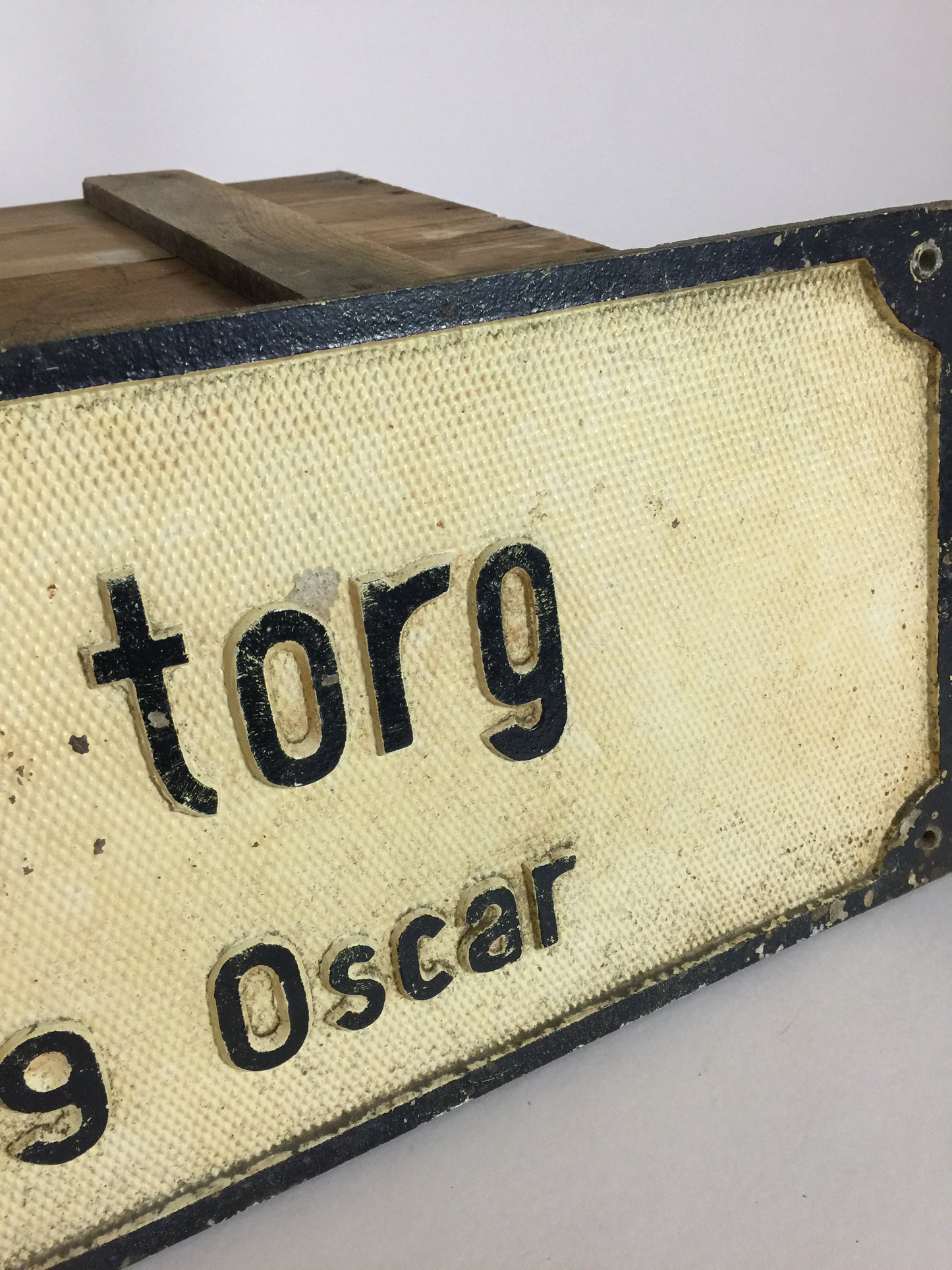 Straßenschild aus Schweden