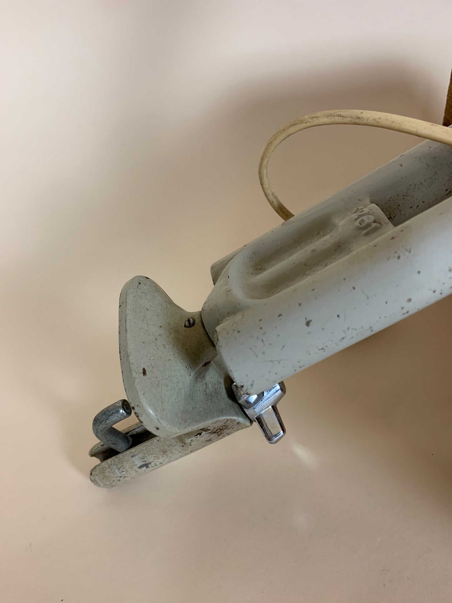 Lampe für Industriearchitekten