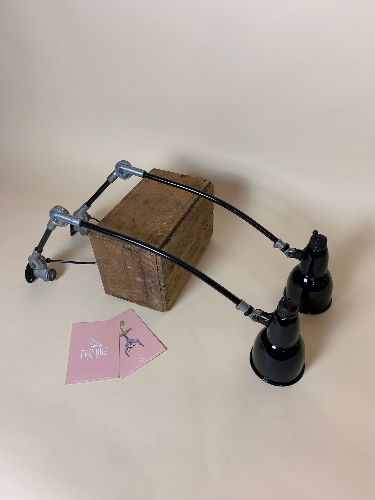 Schwarze Lampe - einzeln verkauft (Preis gilt pro Stück)