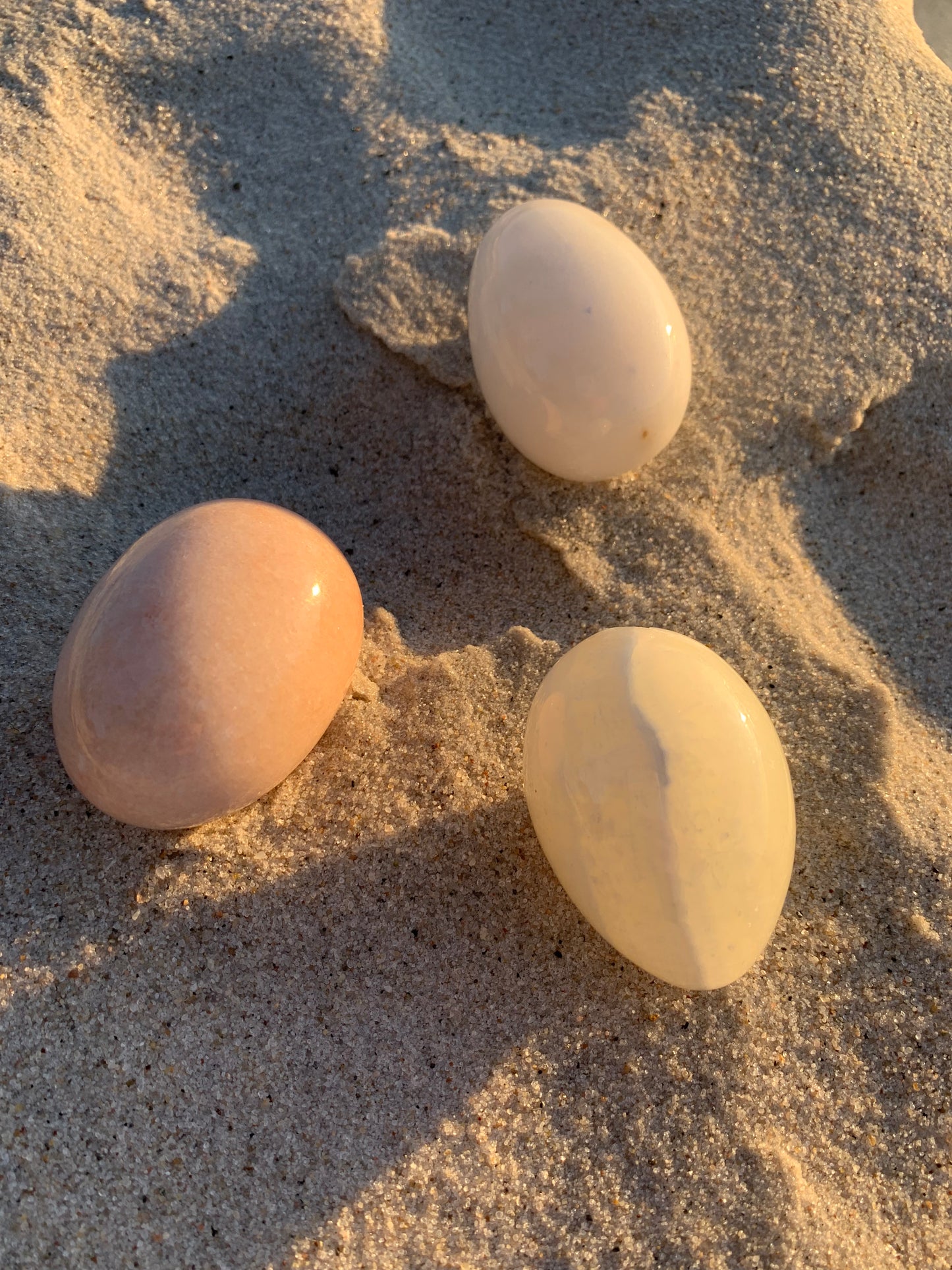 3 dekorative Eier aus Marmor