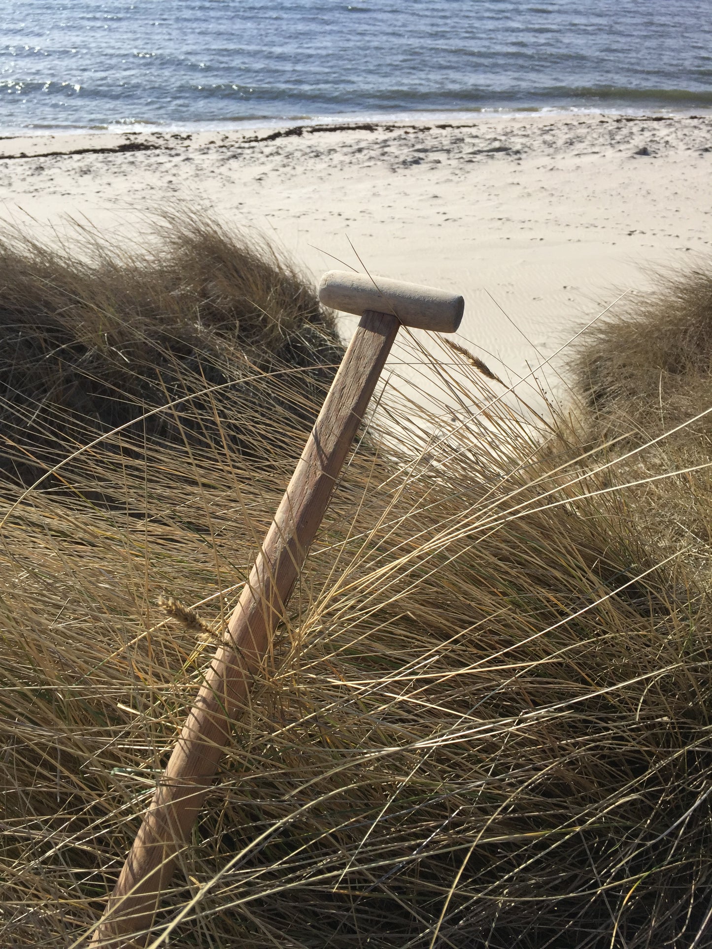 Dekoratives Holzpaddel mit schöner Patina