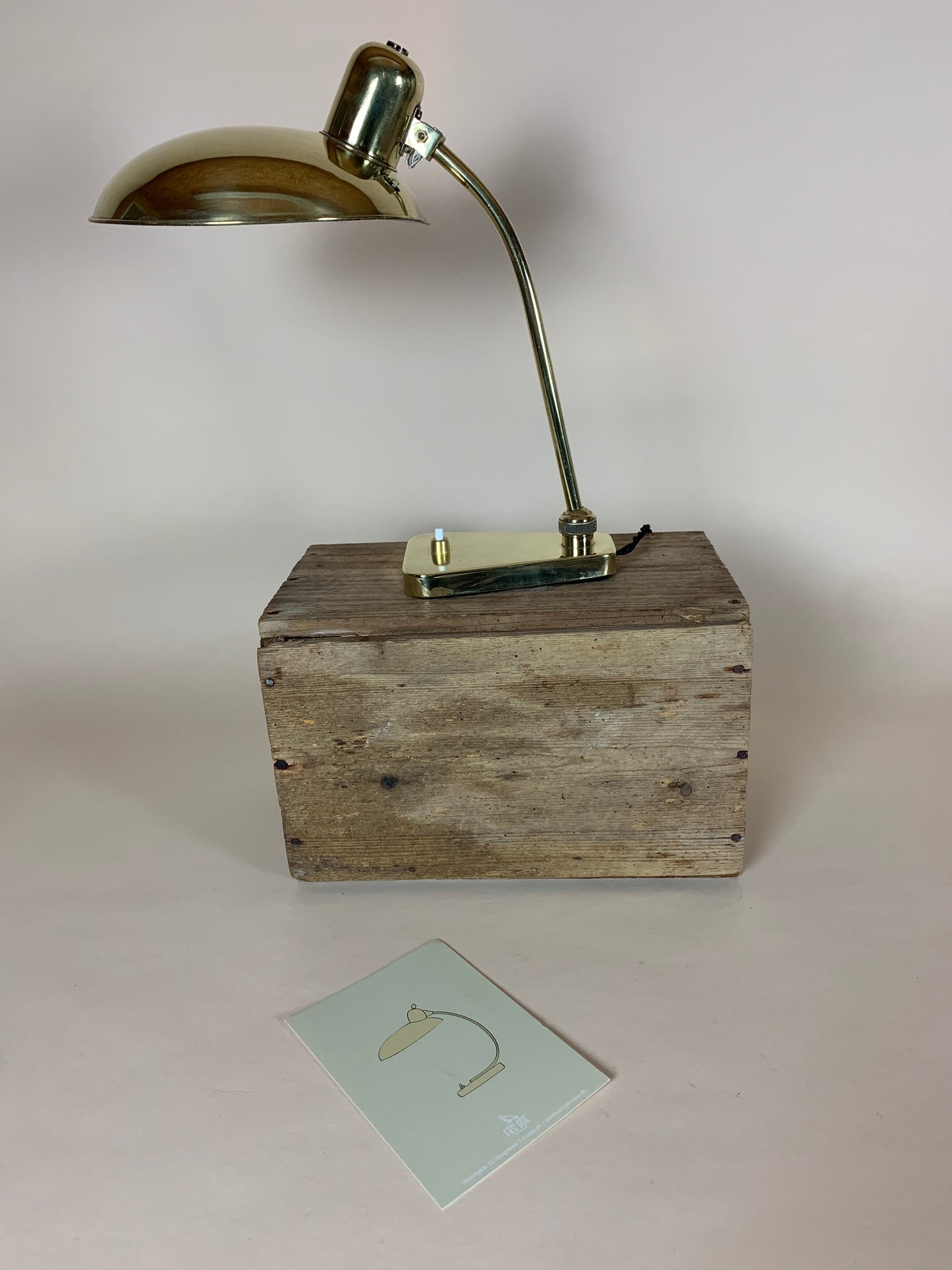 Schöne kleine Messinglampe aus Italien
