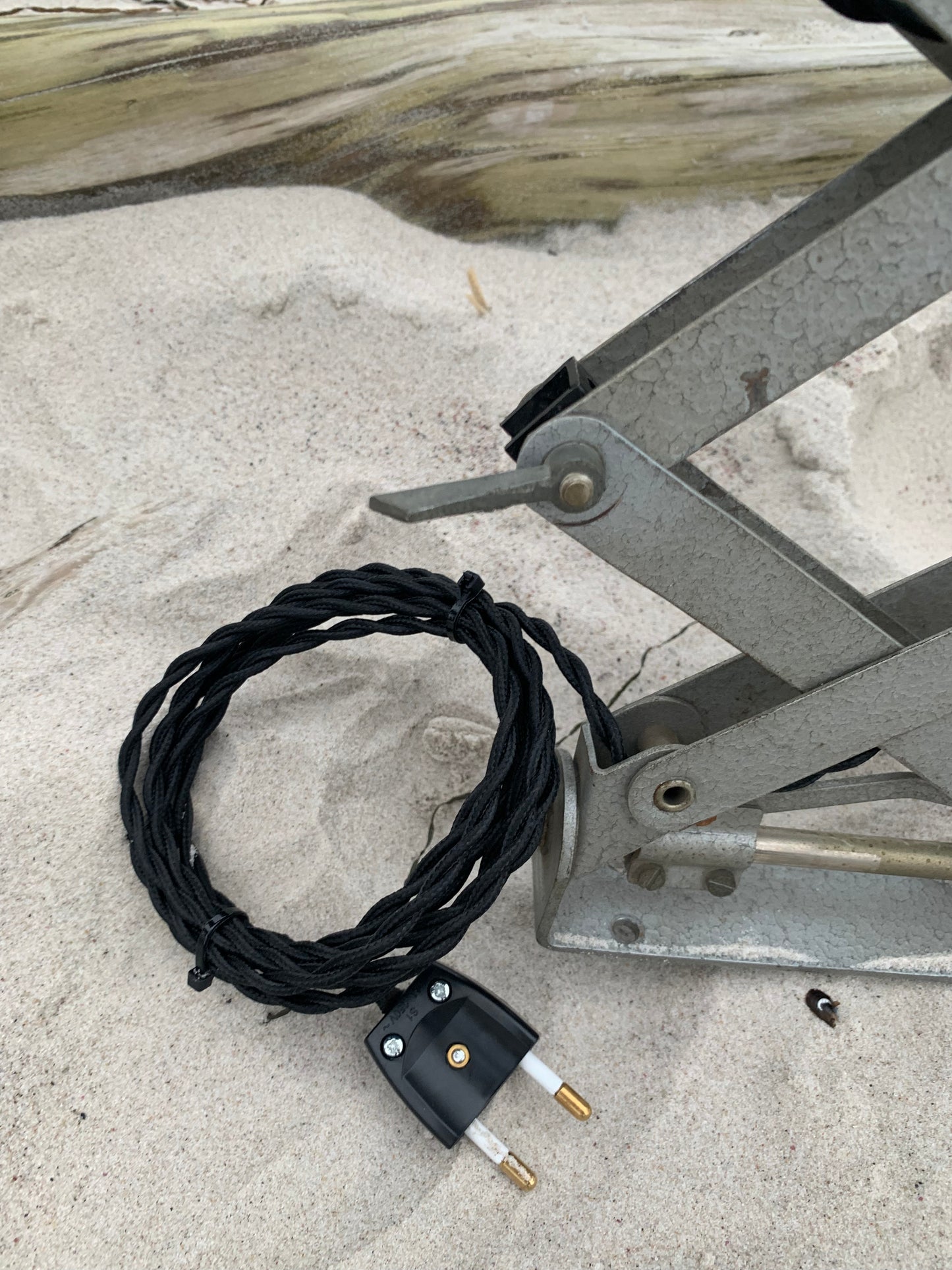 Scherenlampe - Grauer Hammerschlaglack