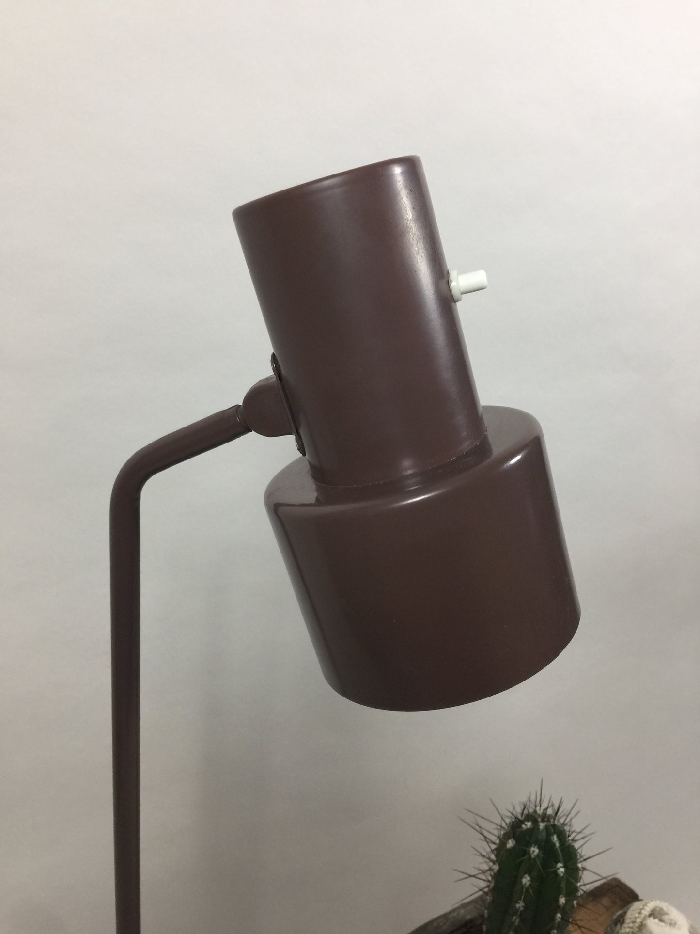 Stehlampe mit schlichtem Ausdruck