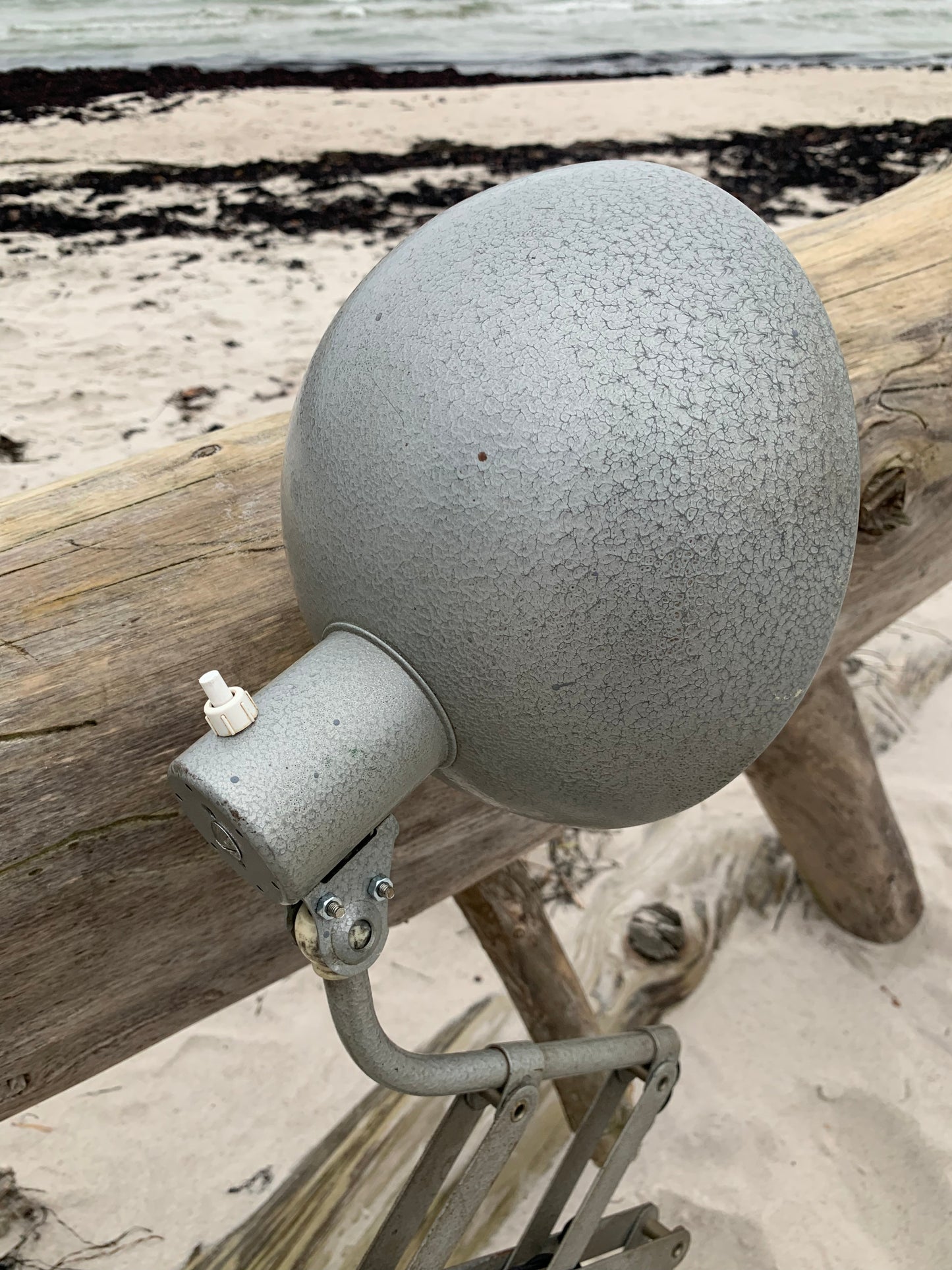 Scherenlampe - Grauer Hammerschlaglack