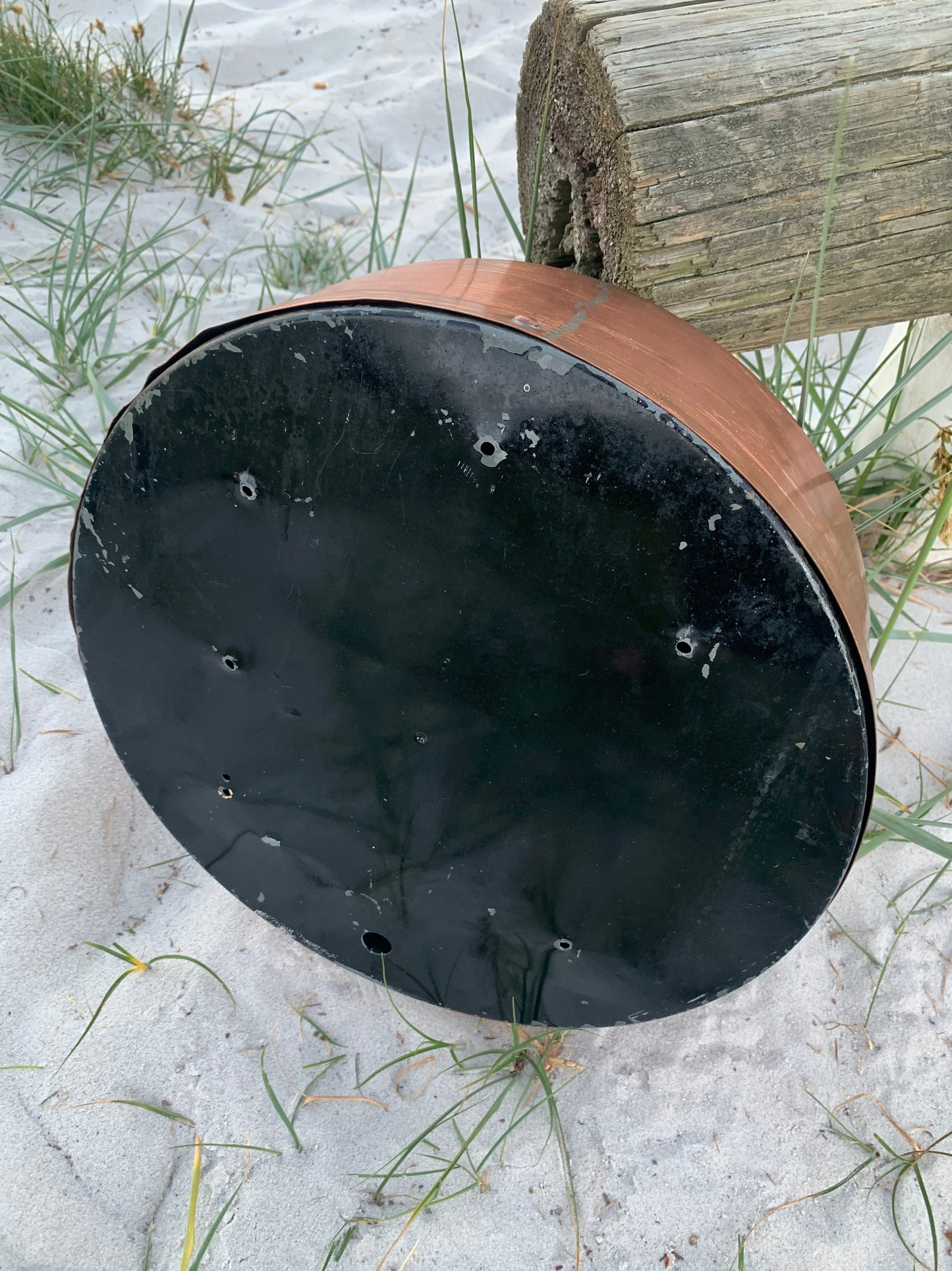 Schöne alte Uhr mit Kupfergehäuse