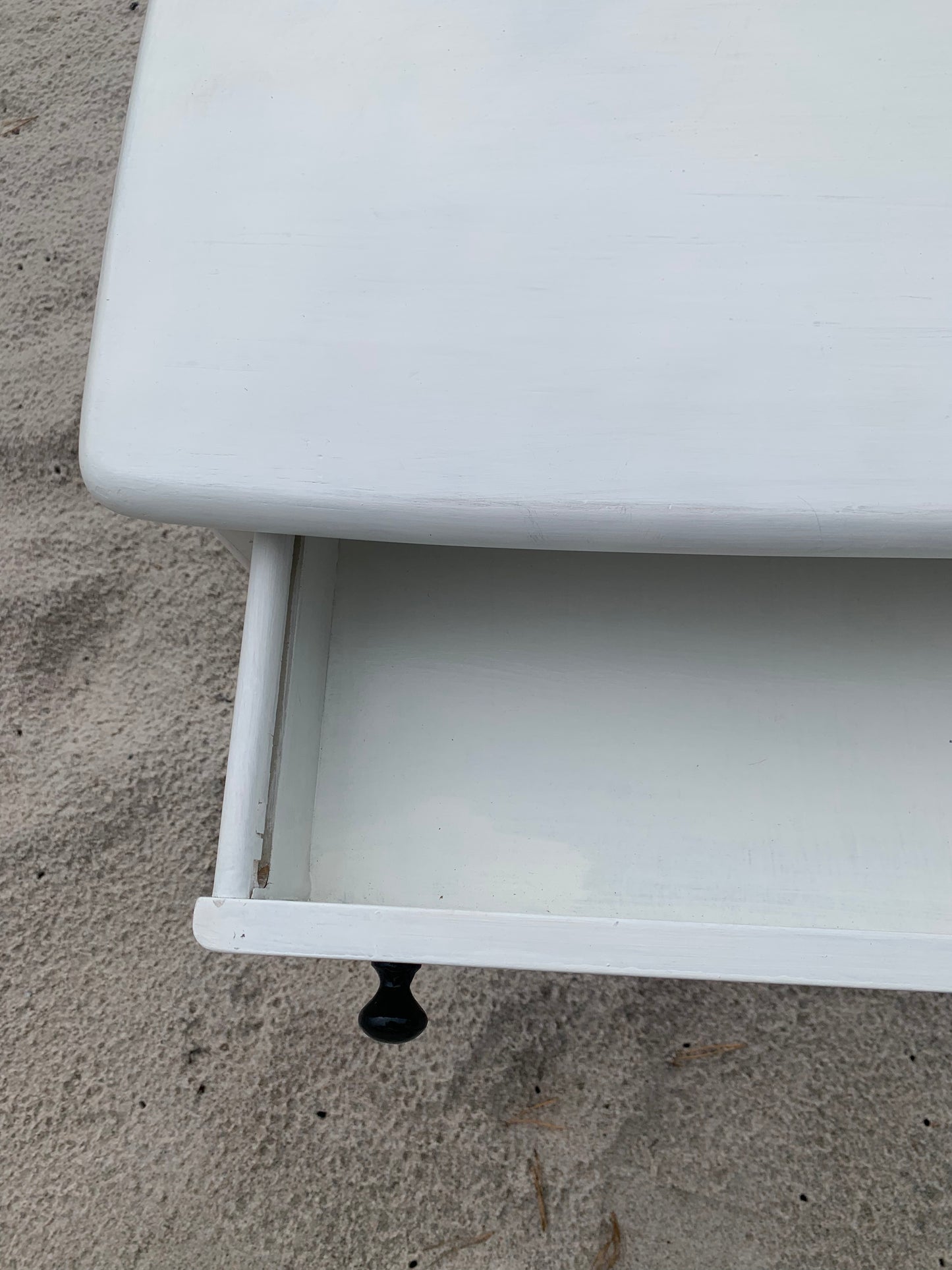 Kindertisch mit Schublade