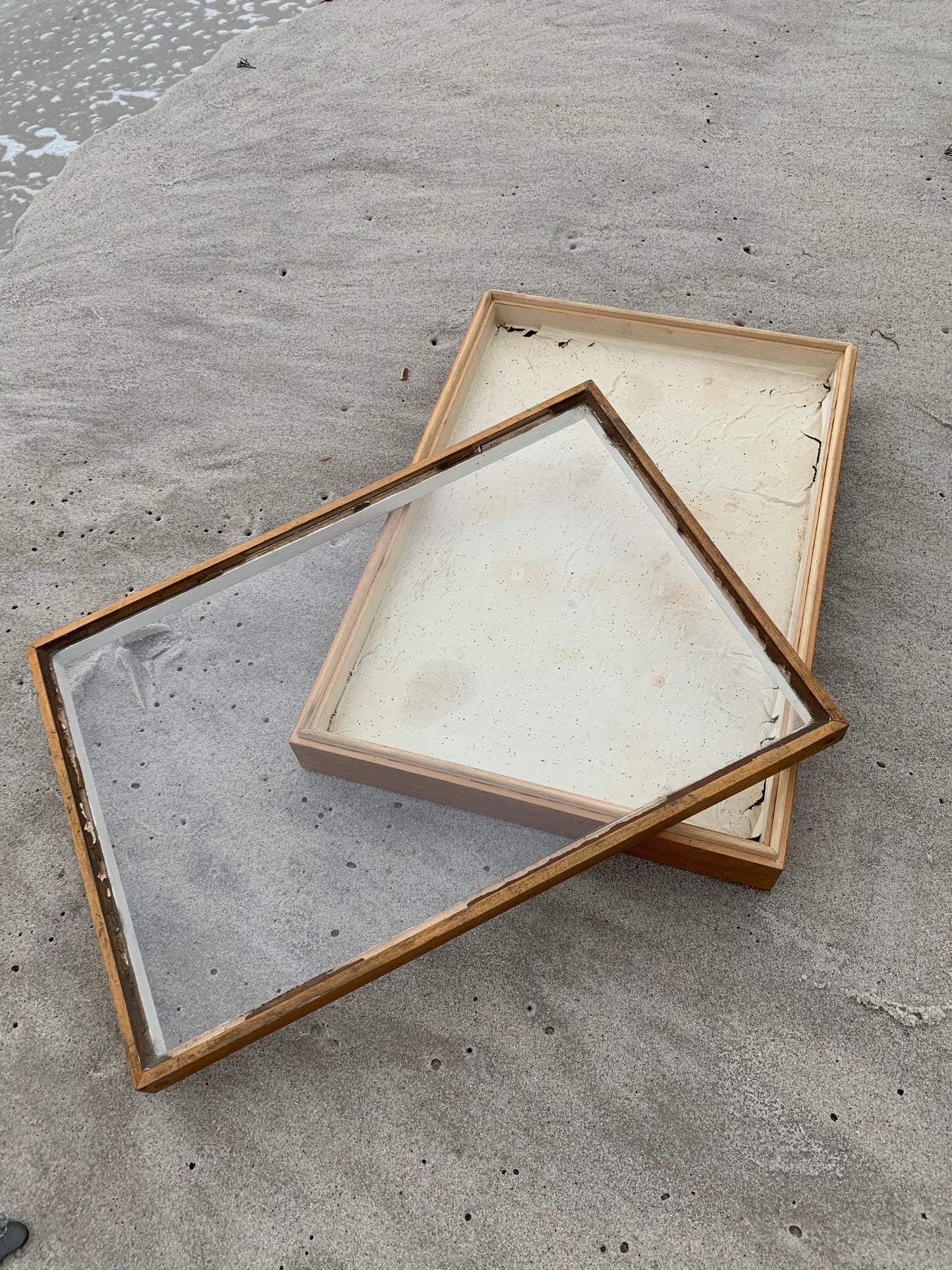 Vitrine aus Glas zum Ausstellen und Aufbewahren